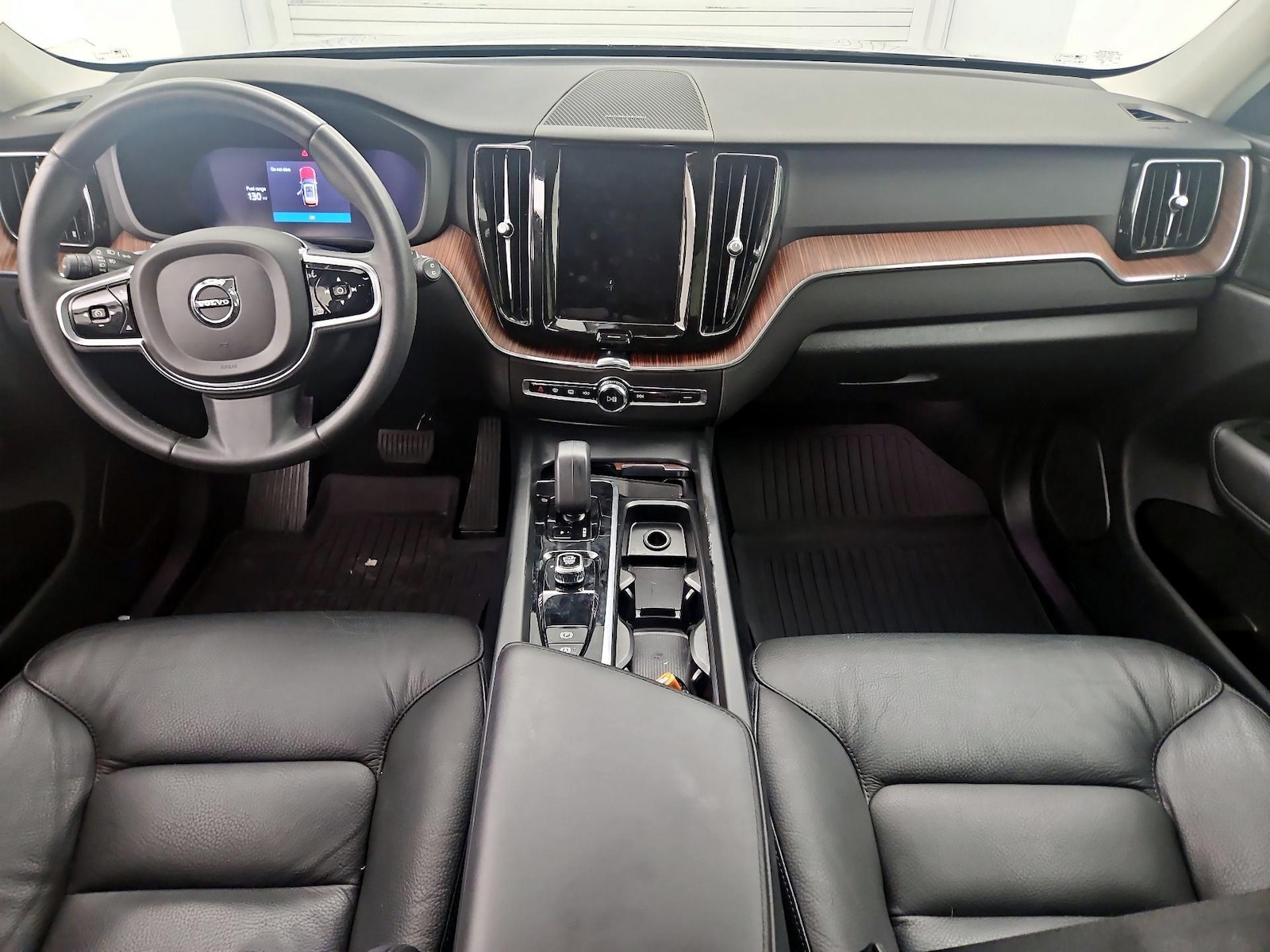 2023 Volvo XC60 Plus - Photo 10
