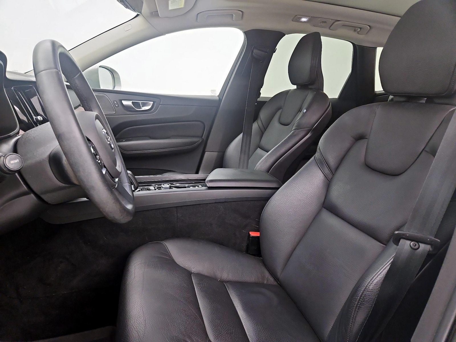 2023 Volvo XC60 Plus - Photo 12