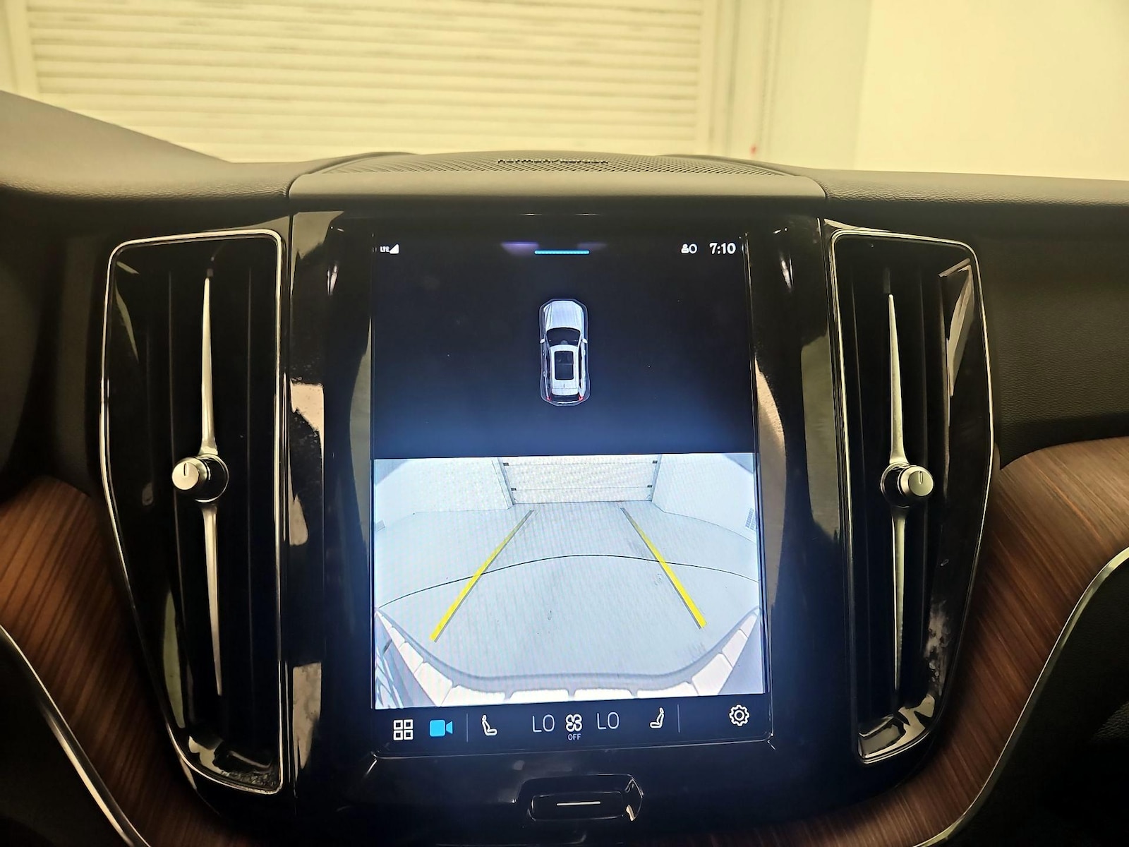 2023 Volvo XC60 Plus - Photo 16