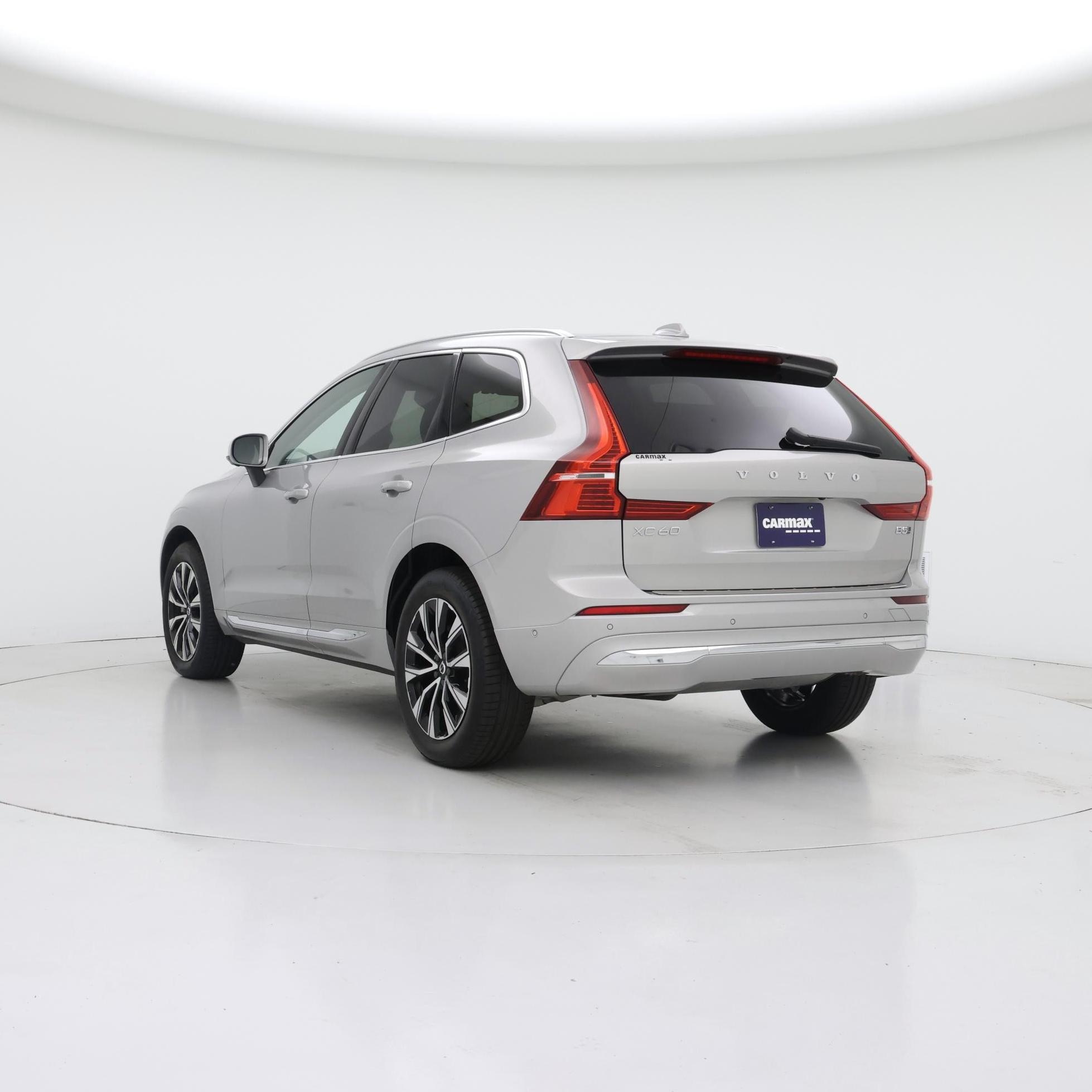 Thumbnail: 2023 Volvo XC60 - 2