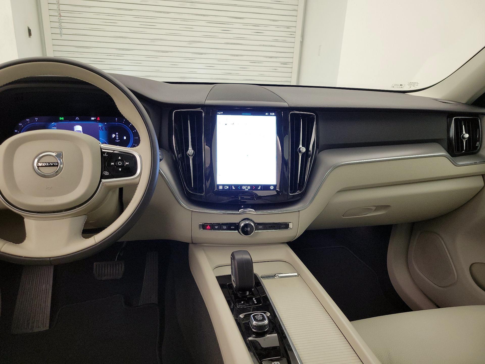 Thumbnail: 2024 Volvo XC60 - 9