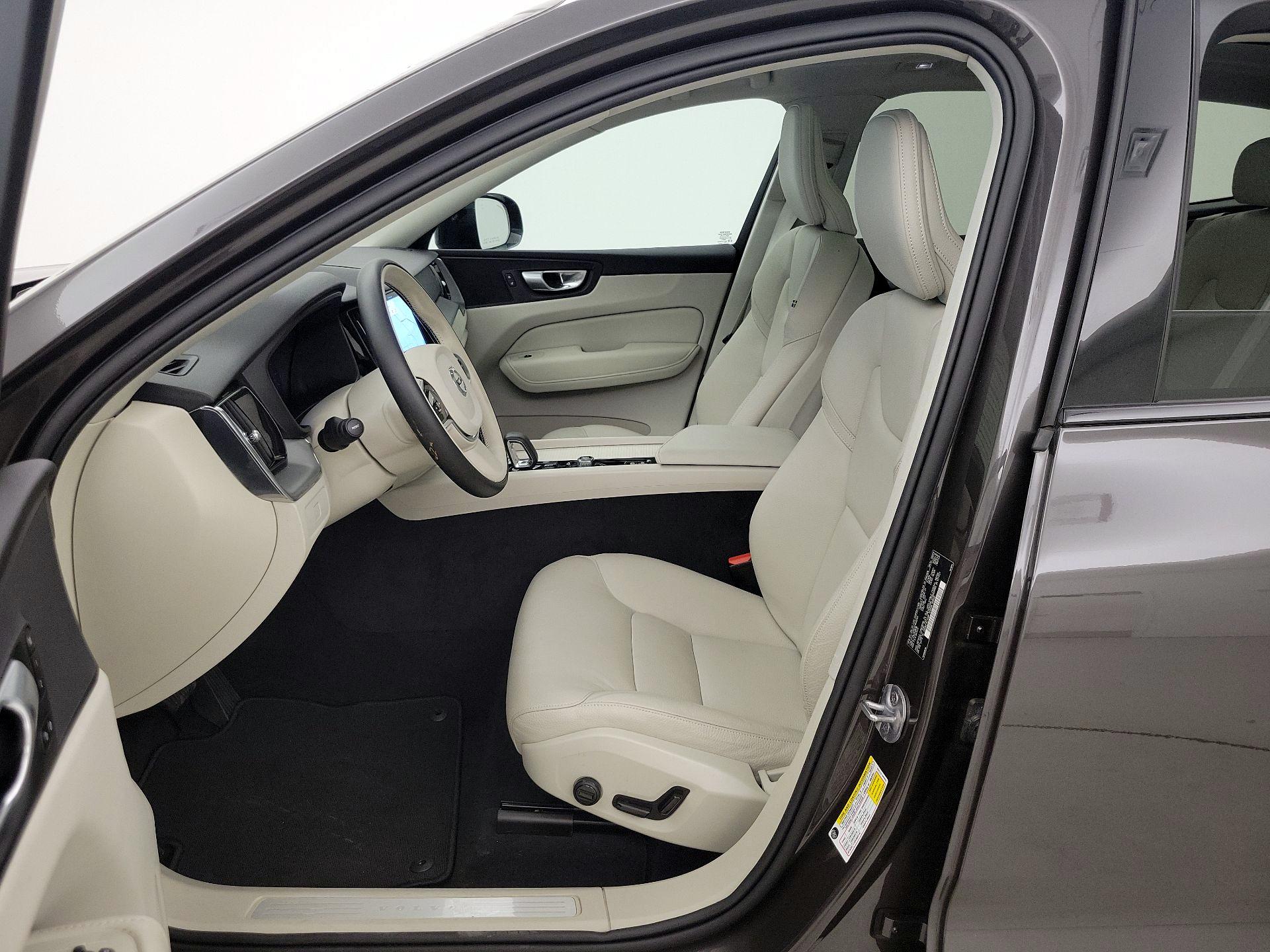 Thumbnail: 2024 Volvo XC60 - 11