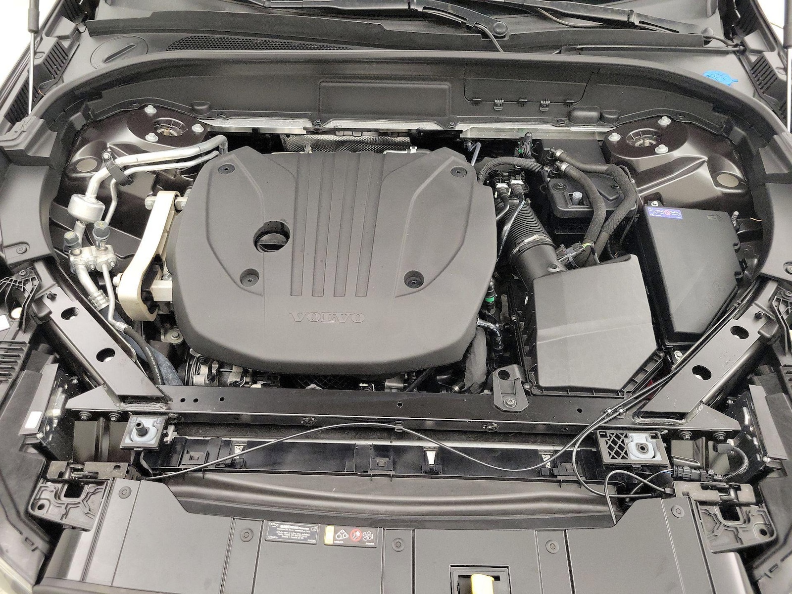 2024 Volvo XC60 Core - Photo 25