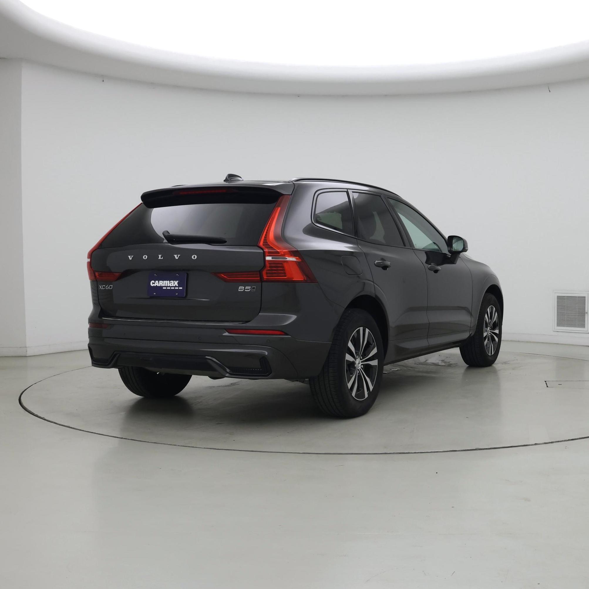Thumbnail: 2024 Volvo XC60 - 8