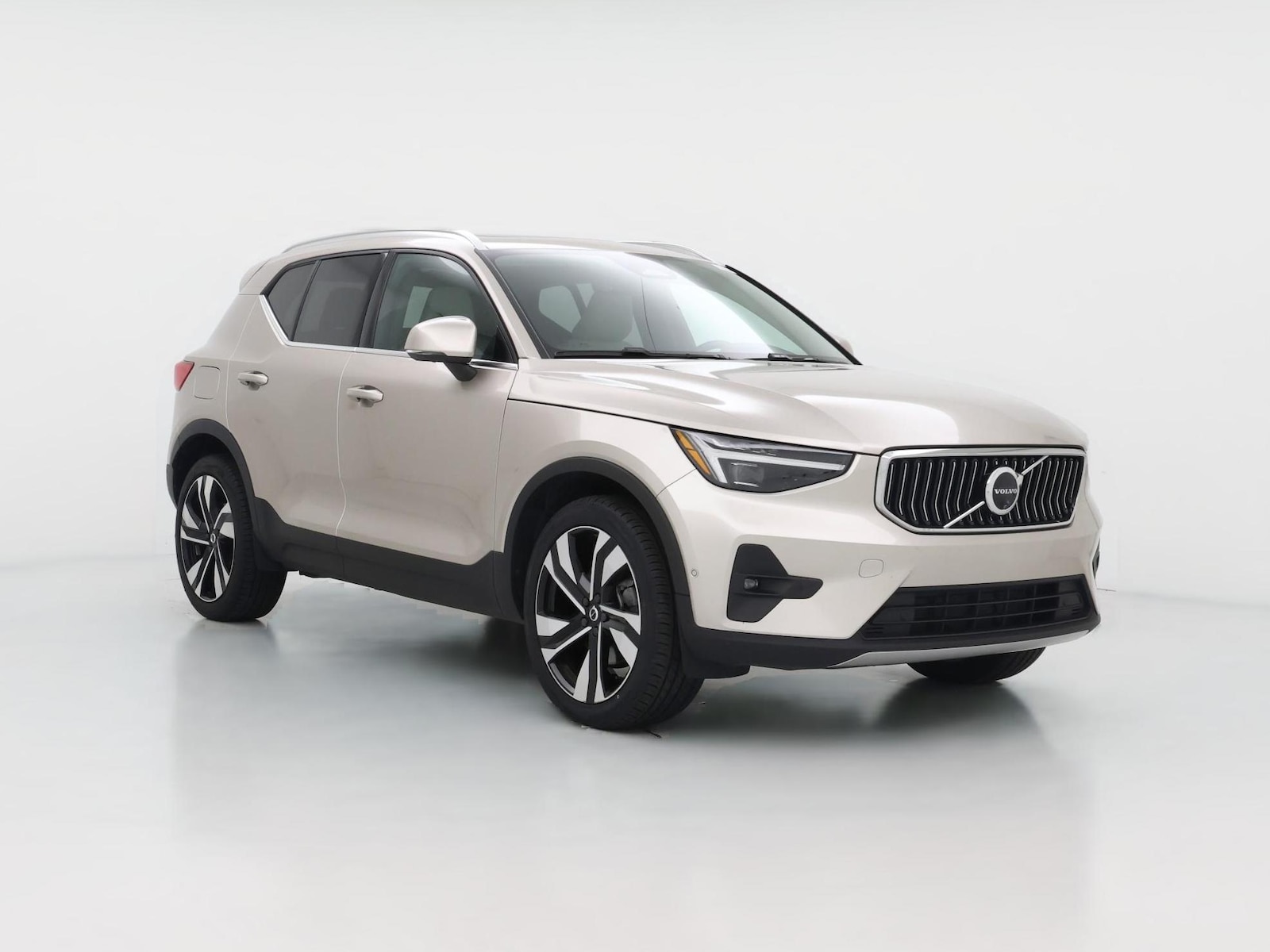 2024 Volvo XC40
