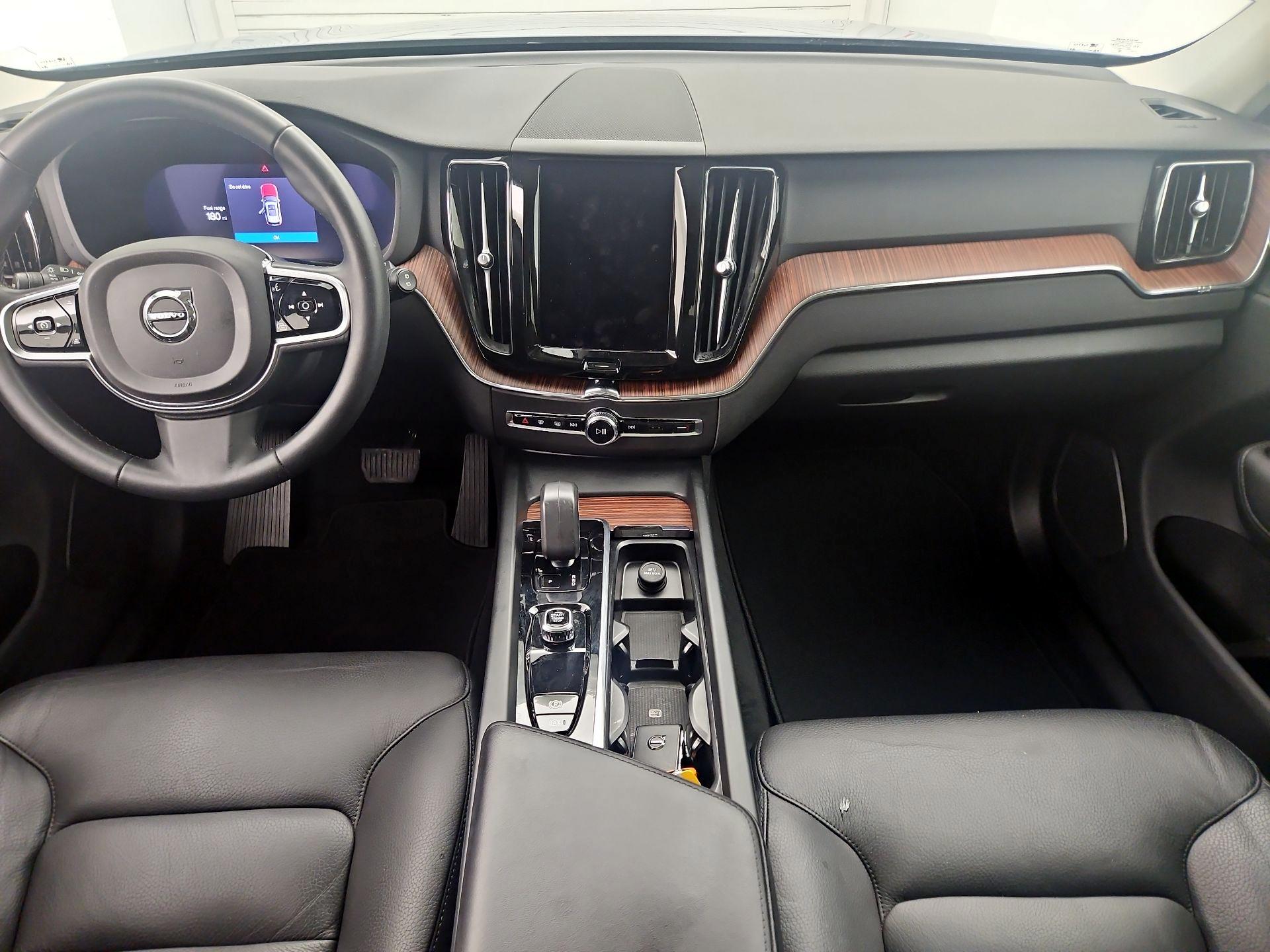 Thumbnail: 2024 Volvo XC60 - 9