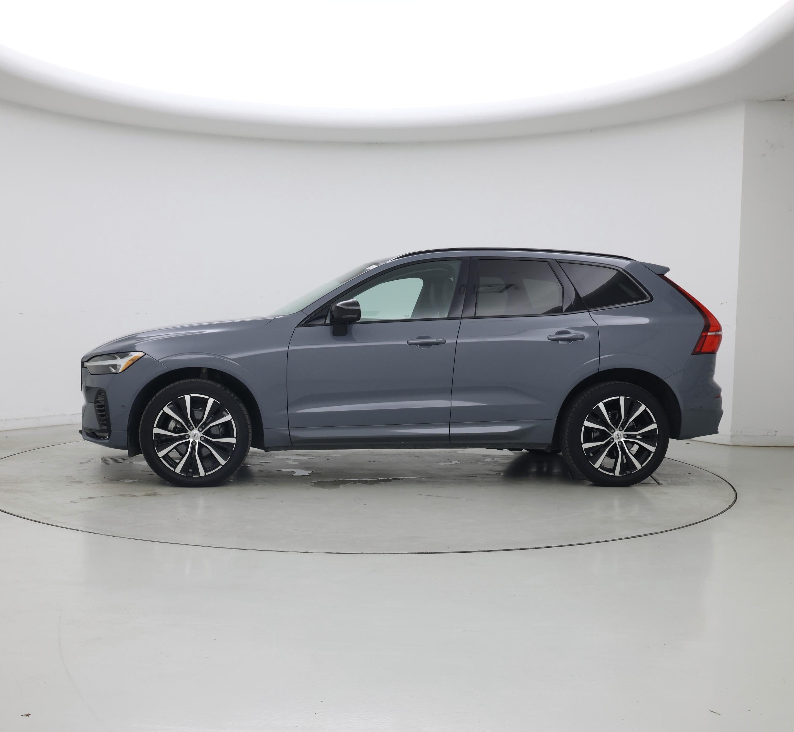 Thumbnail: 2024 Volvo XC60 - 3