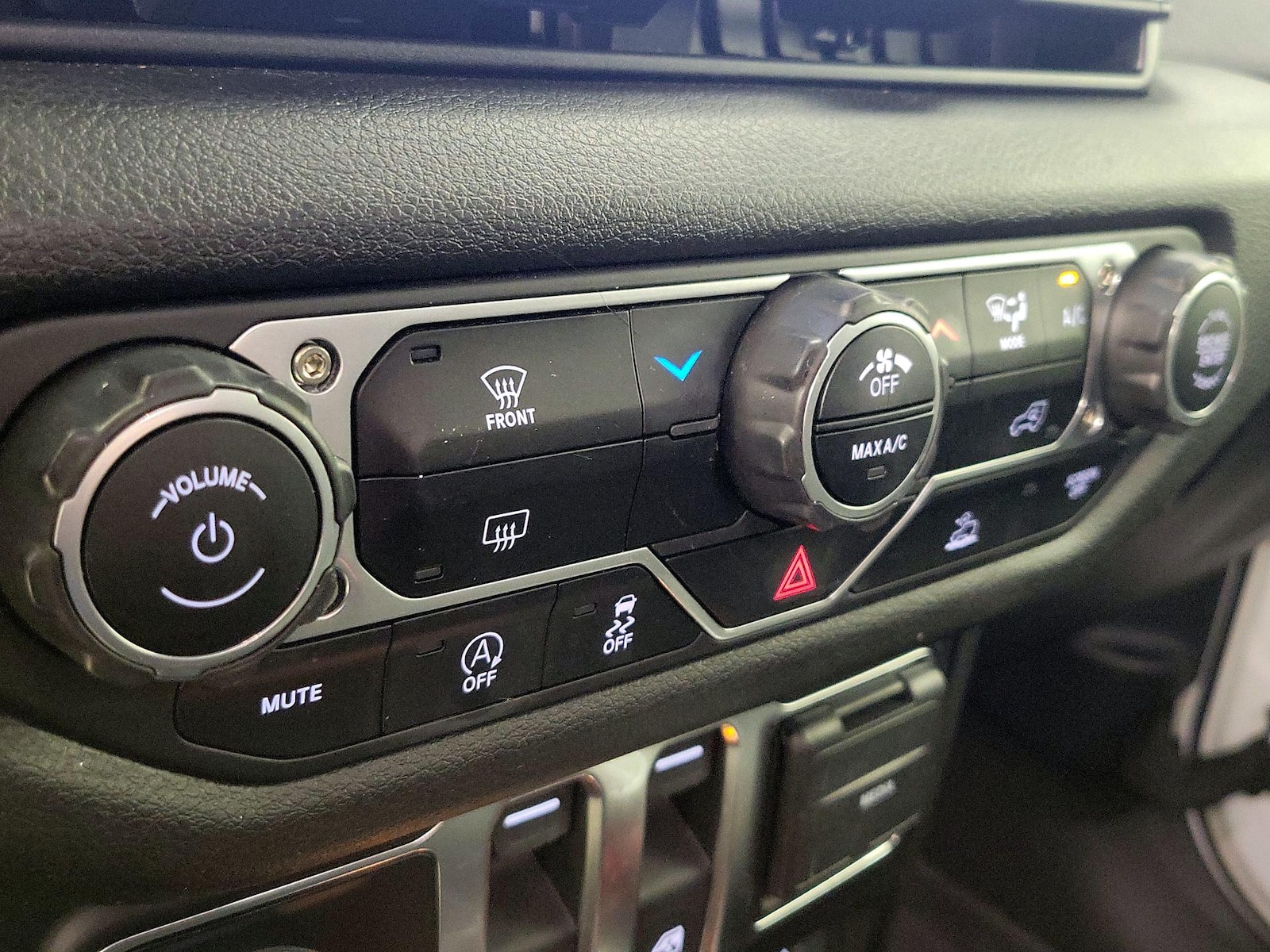 2024 Jeep Wrangler 2-Door Willys - Photo 17
