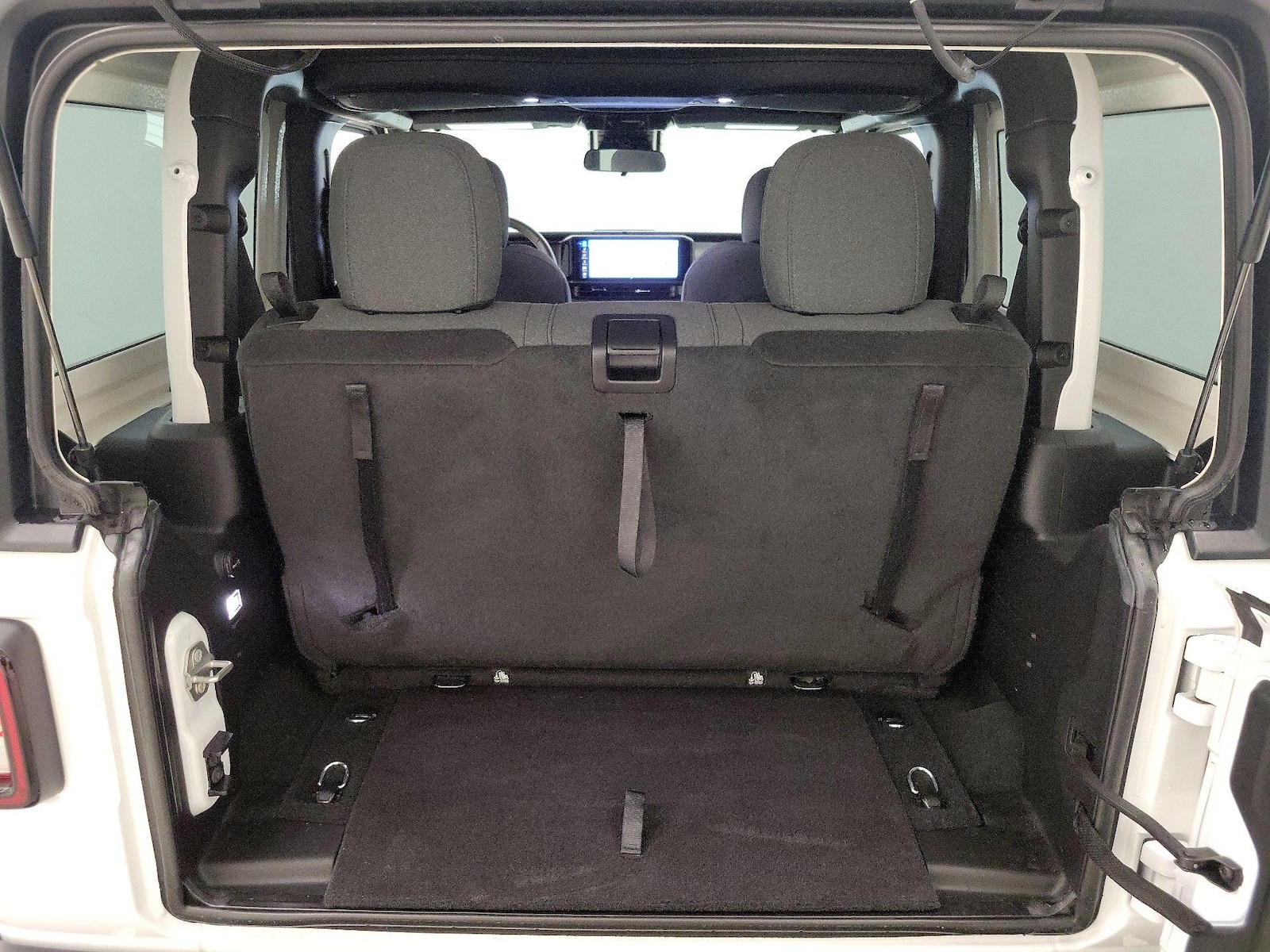 2024 Jeep Wrangler 2-Door Willys - Photo 20