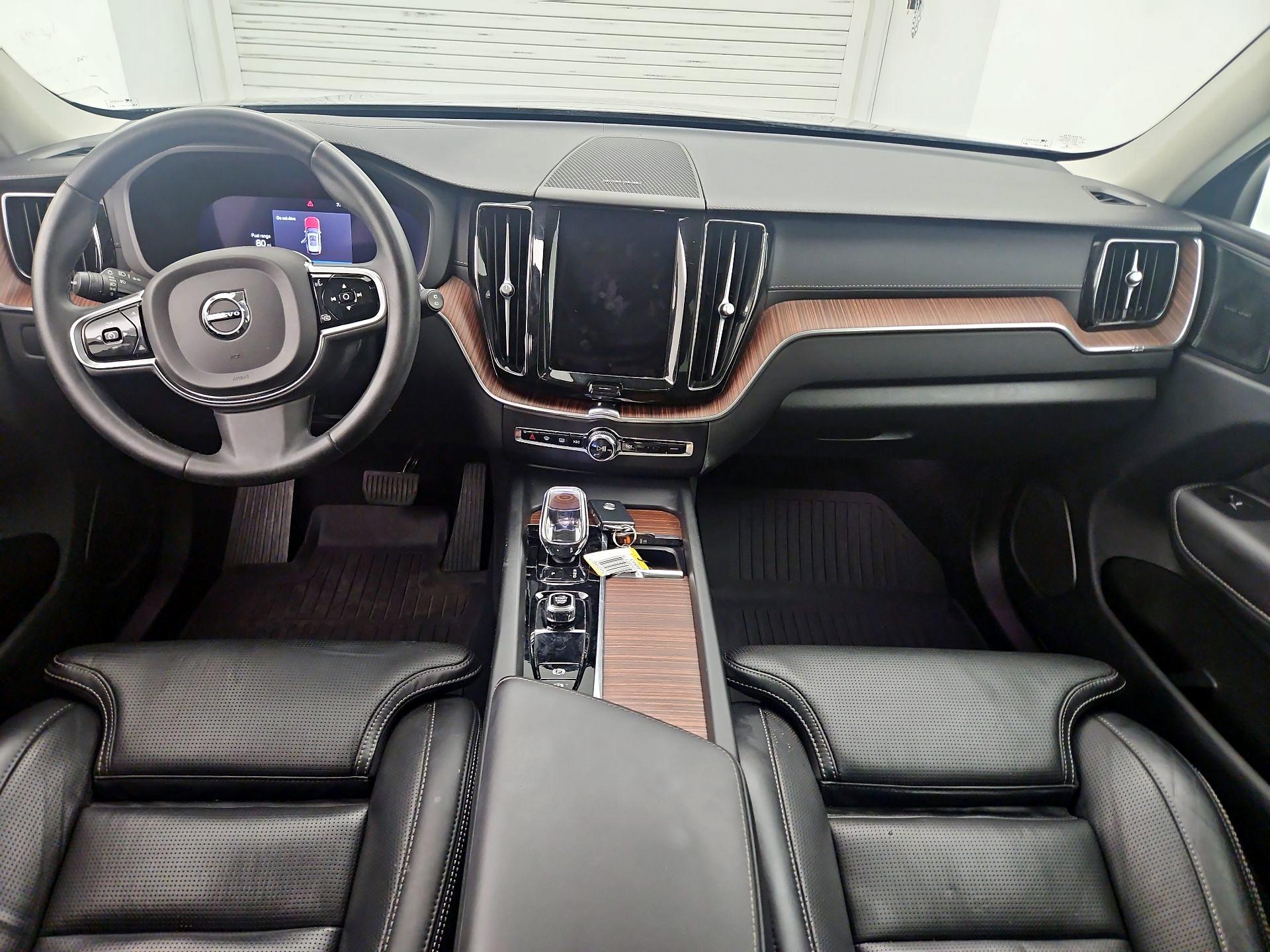 Thumbnail: 2023 Volvo XC60 - 9