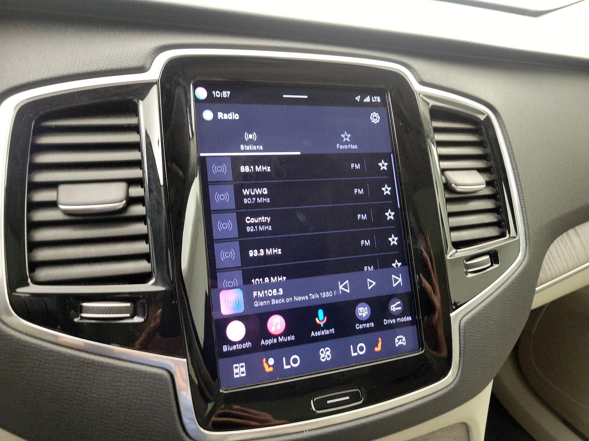 Thumbnail: 2023 Volvo XC90 - 16