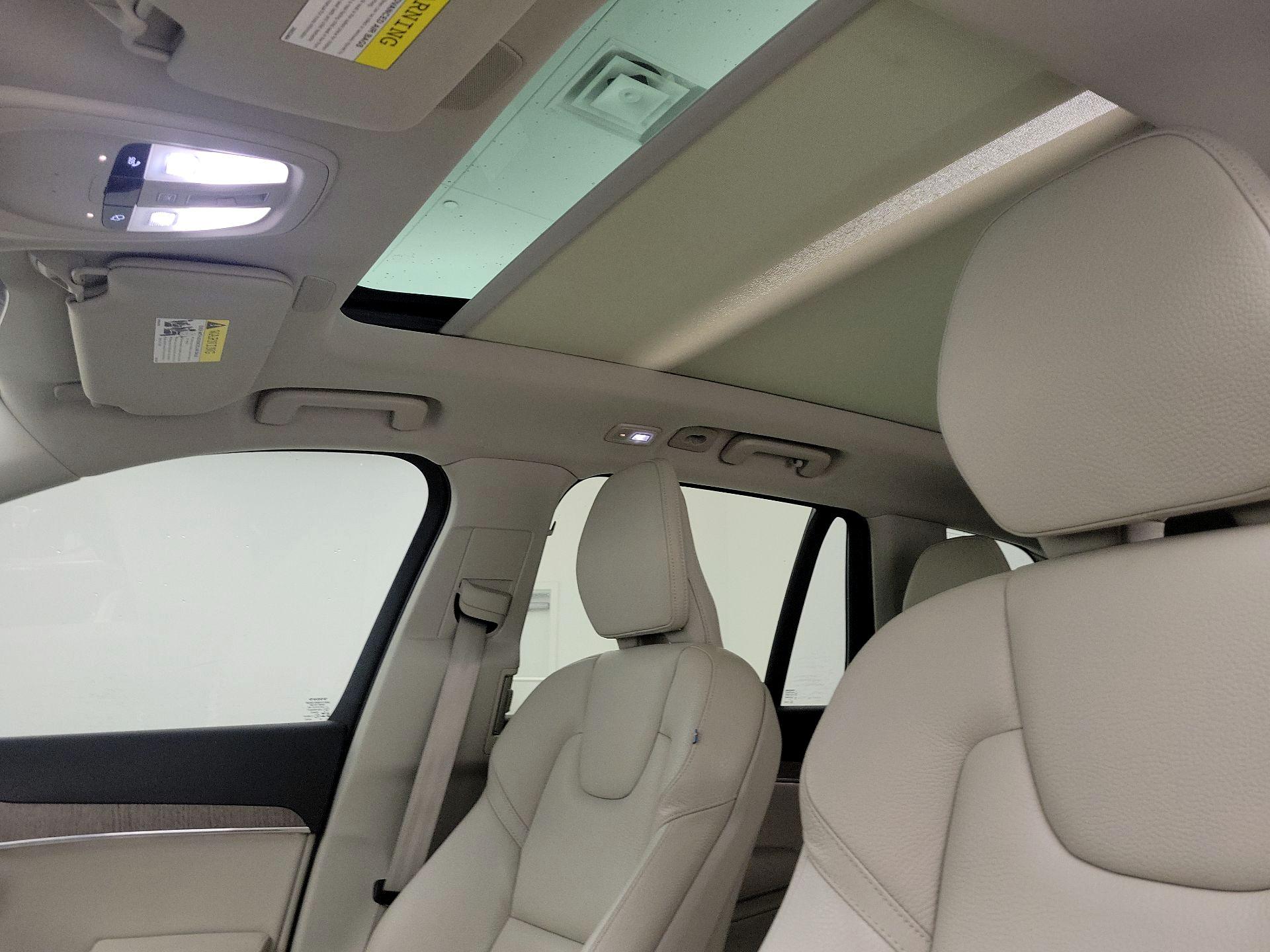 Thumbnail: 2023 Volvo XC90 - 20