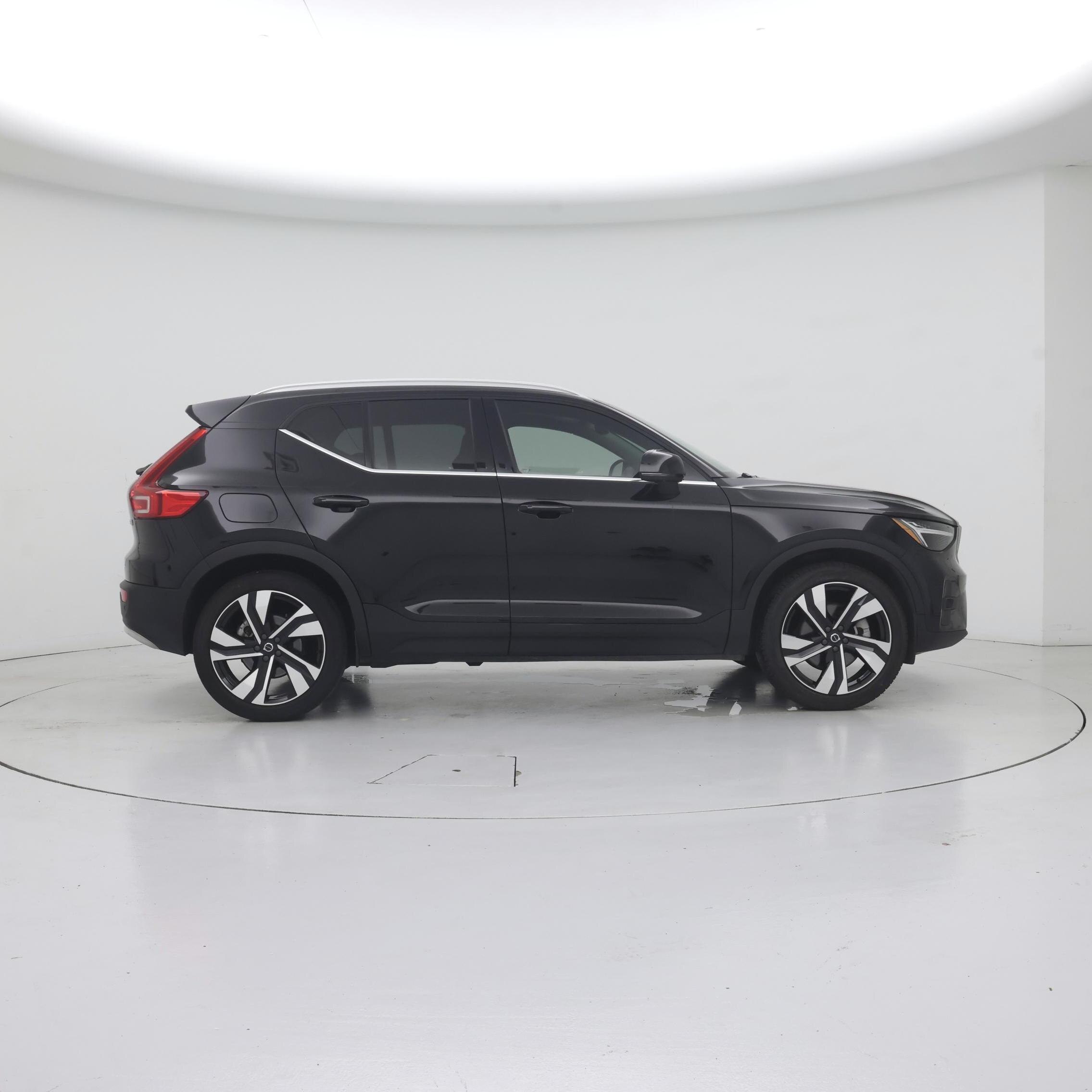 Thumbnail: 2024 Volvo XC40 - 7