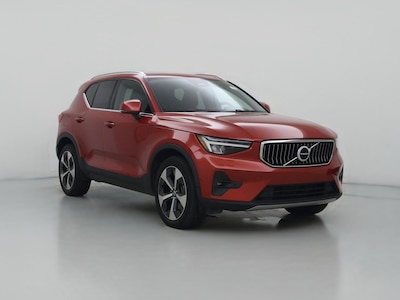 2023 Volvo XC40 B5 Plus Bright Theme