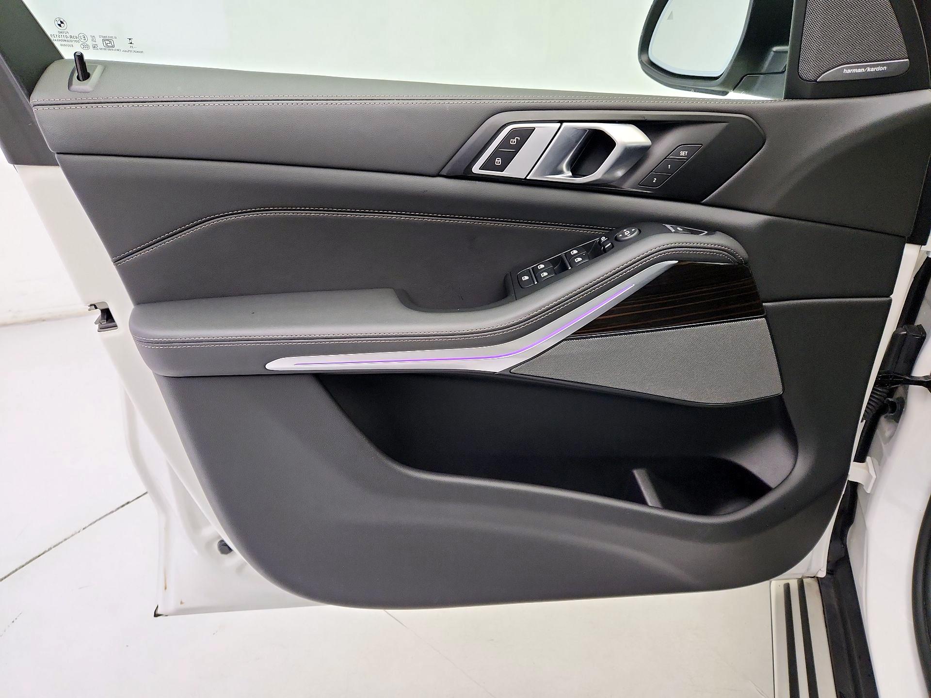 Thumbnail: 2026 BMW X5 - 12