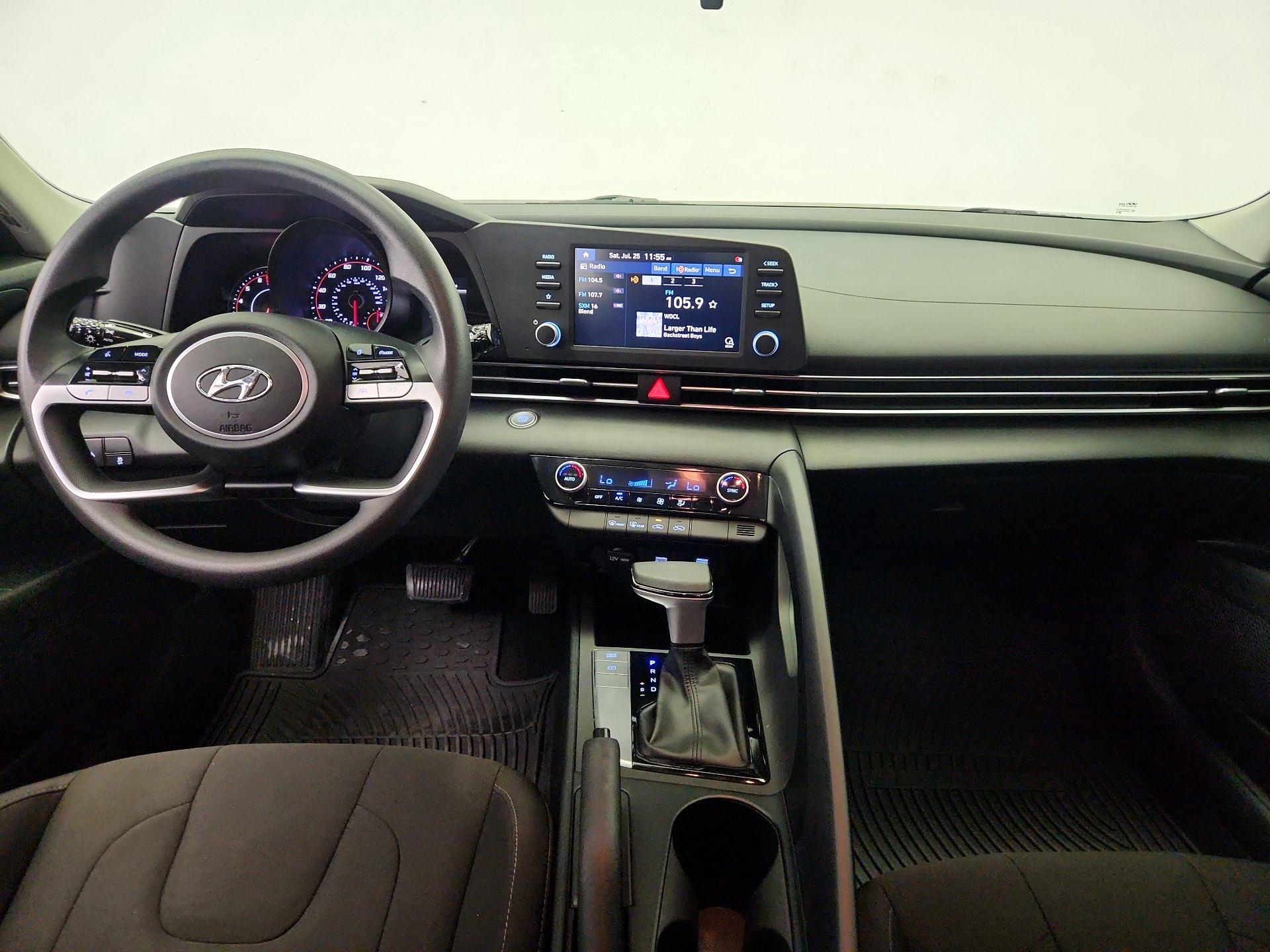 Thumbnail: 2022 Hyundai Elantra - 9