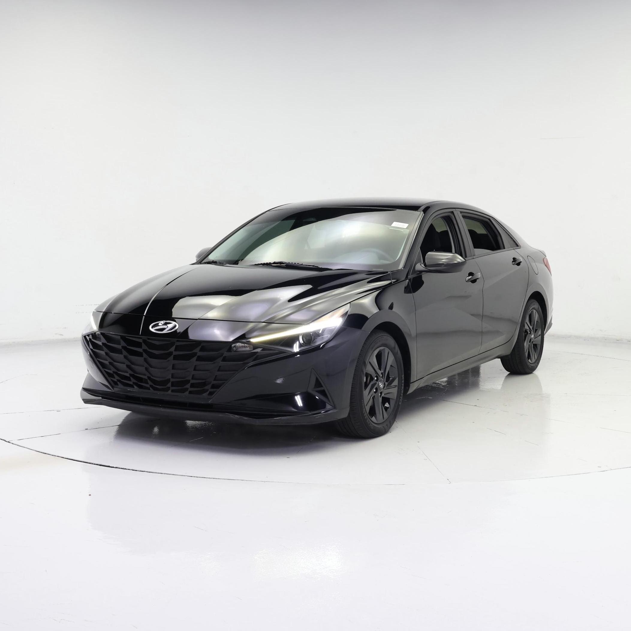 Thumbnail: 2022 Hyundai Elantra - 4