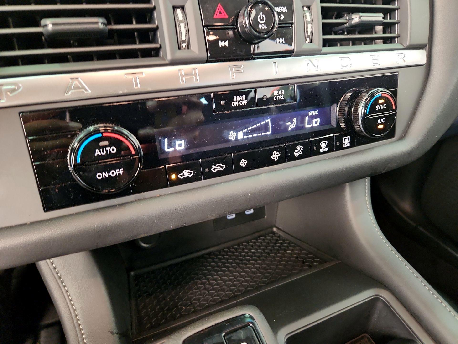 Thumbnail: 2026 Nissan Pathfinder - 16