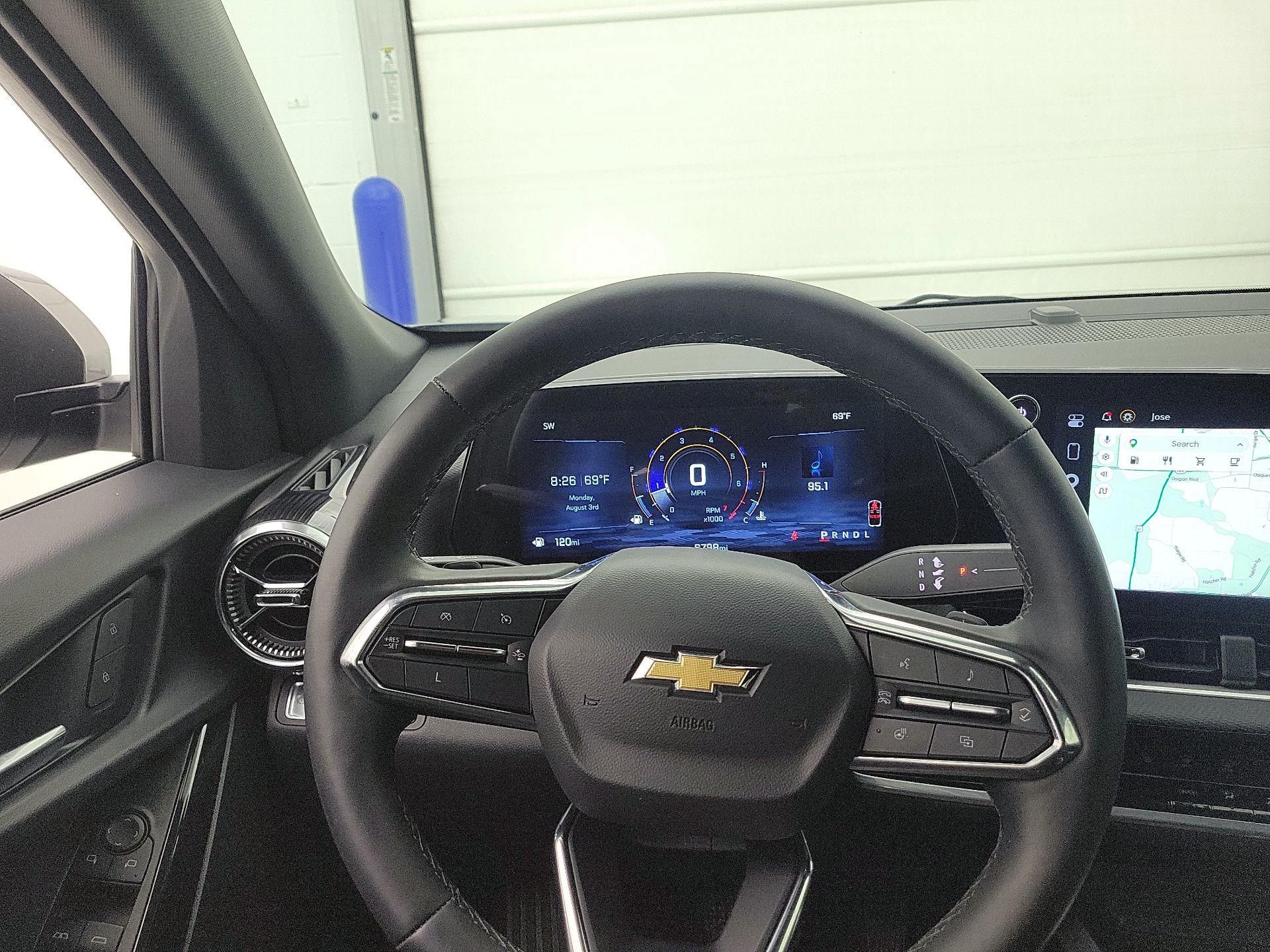 Thumbnail: 2025 Chevrolet Equinox - 10