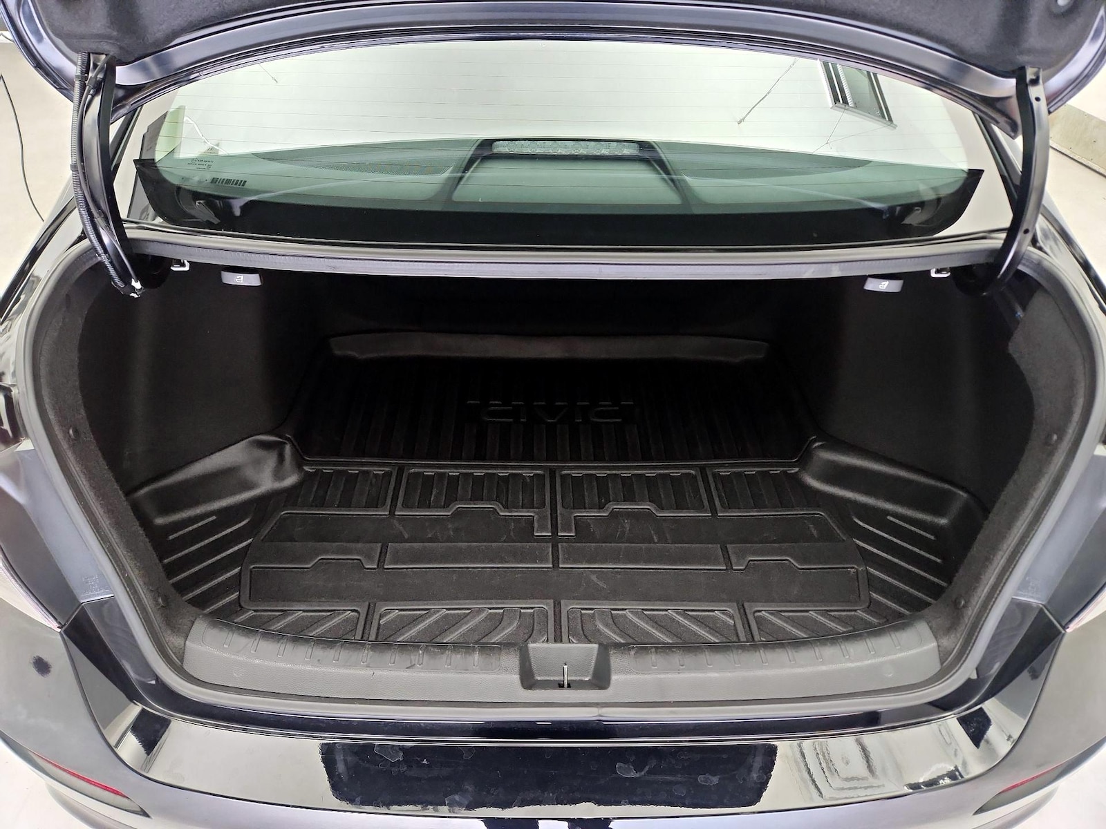 2024 Honda Civic Touring - Photo 22