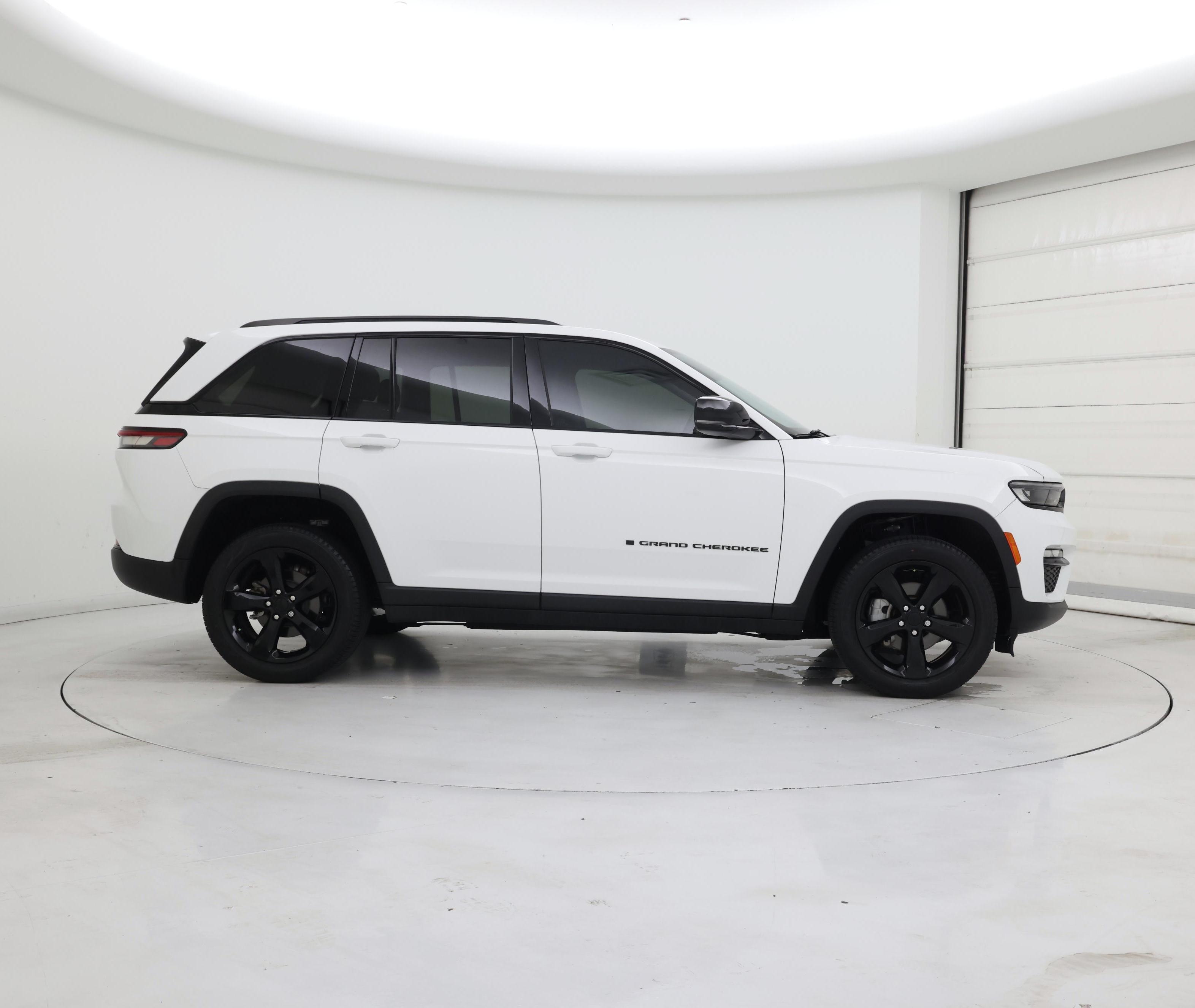 Thumbnail: 2023 Jeep Grand Cherokee - 7
