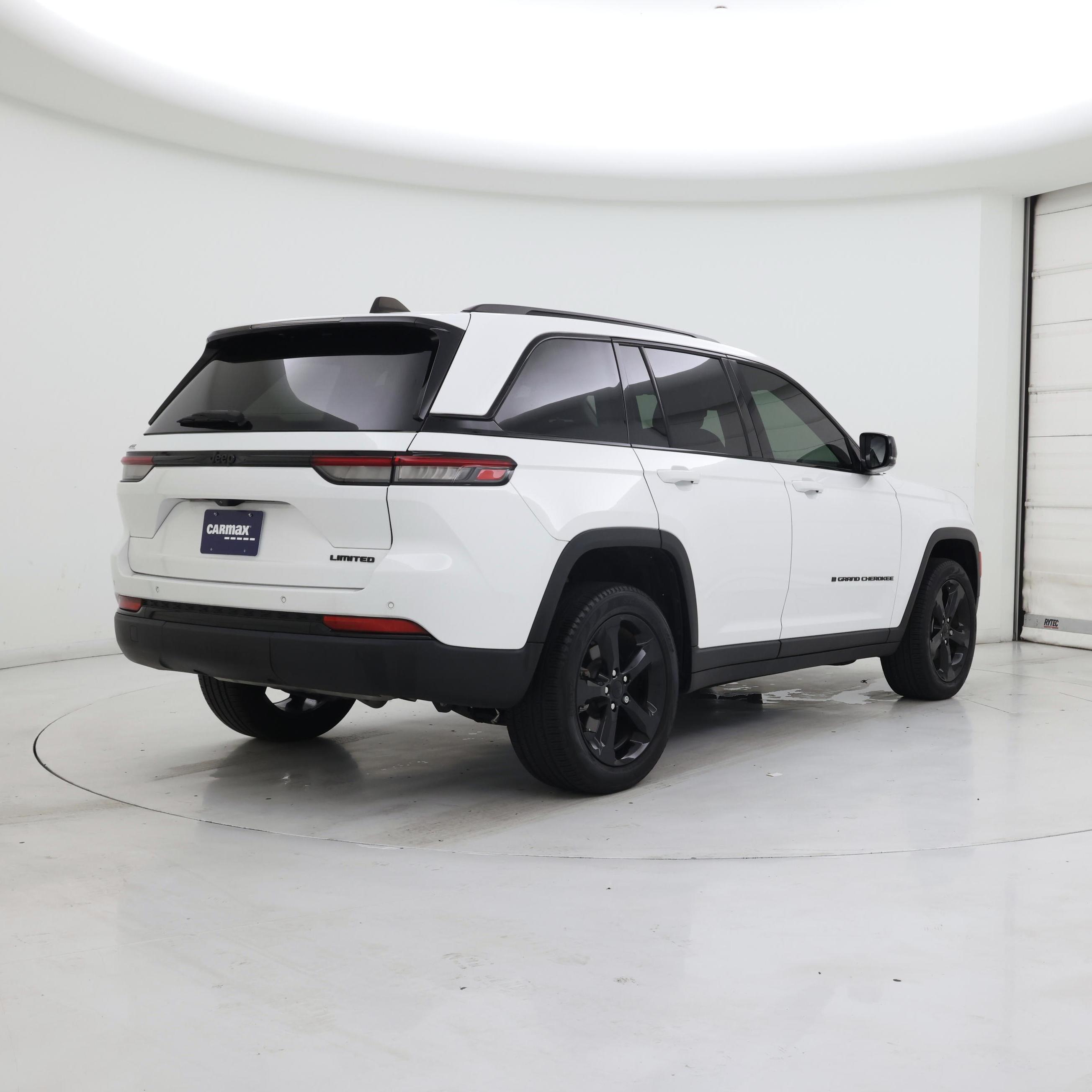 Thumbnail: 2023 Jeep Grand Cherokee - 8