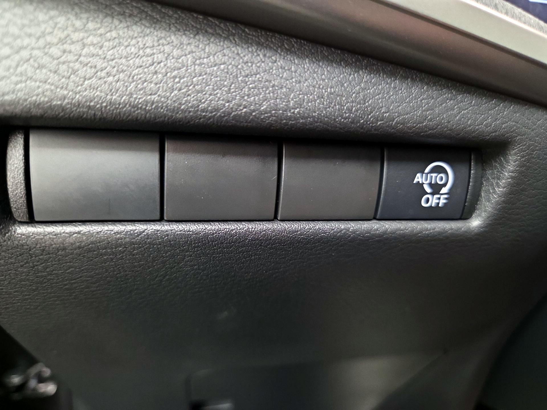 Thumbnail: 2025 Nissan Kicks - 13