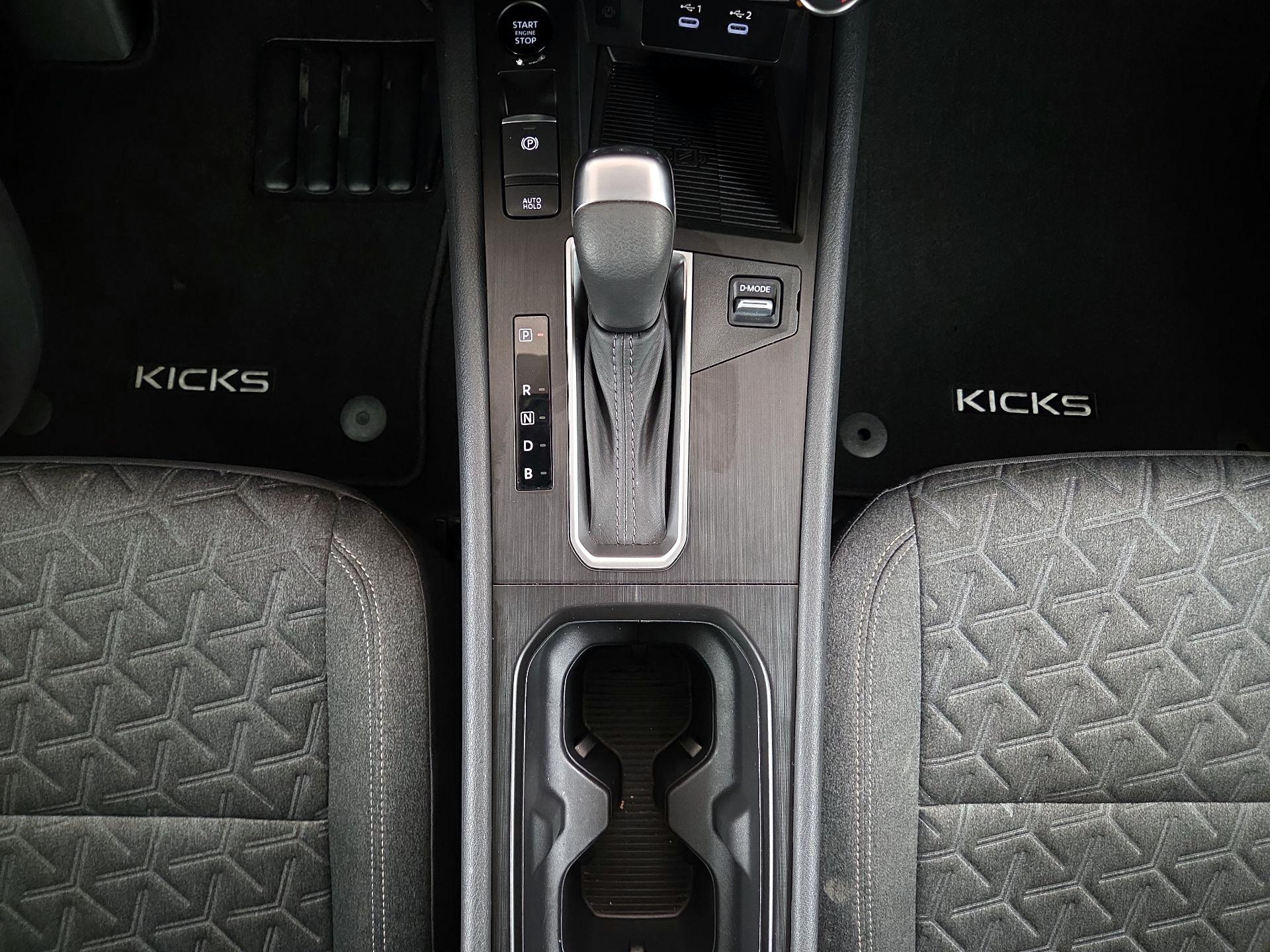 Thumbnail: 2025 Nissan Kicks - 17