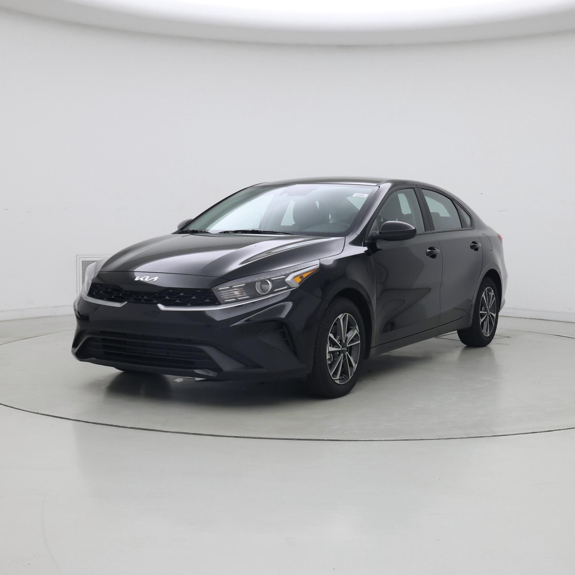 Thumbnail: 2024 Kia Forte - 4