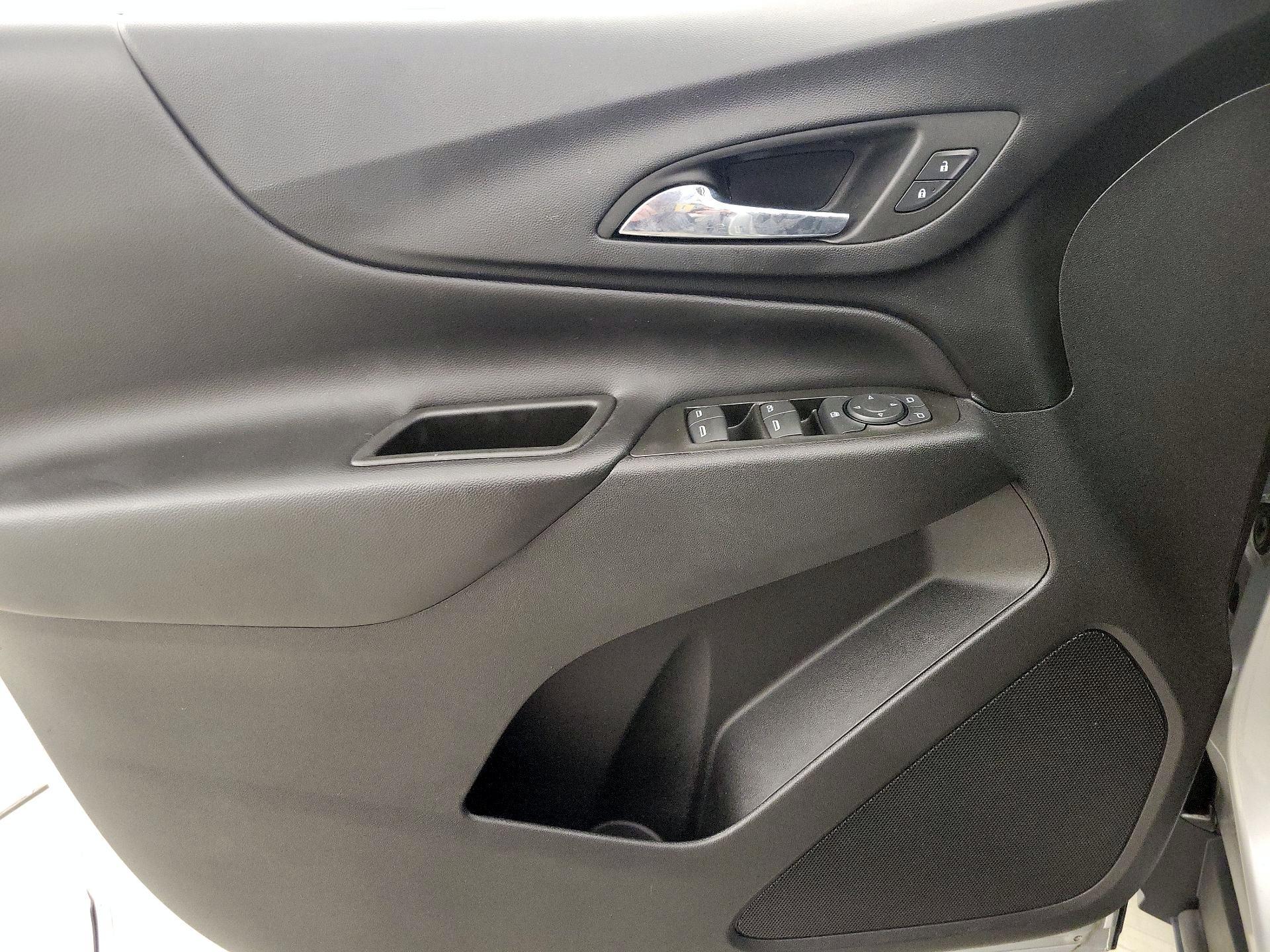 Thumbnail: 2022 Chevrolet Equinox - 12