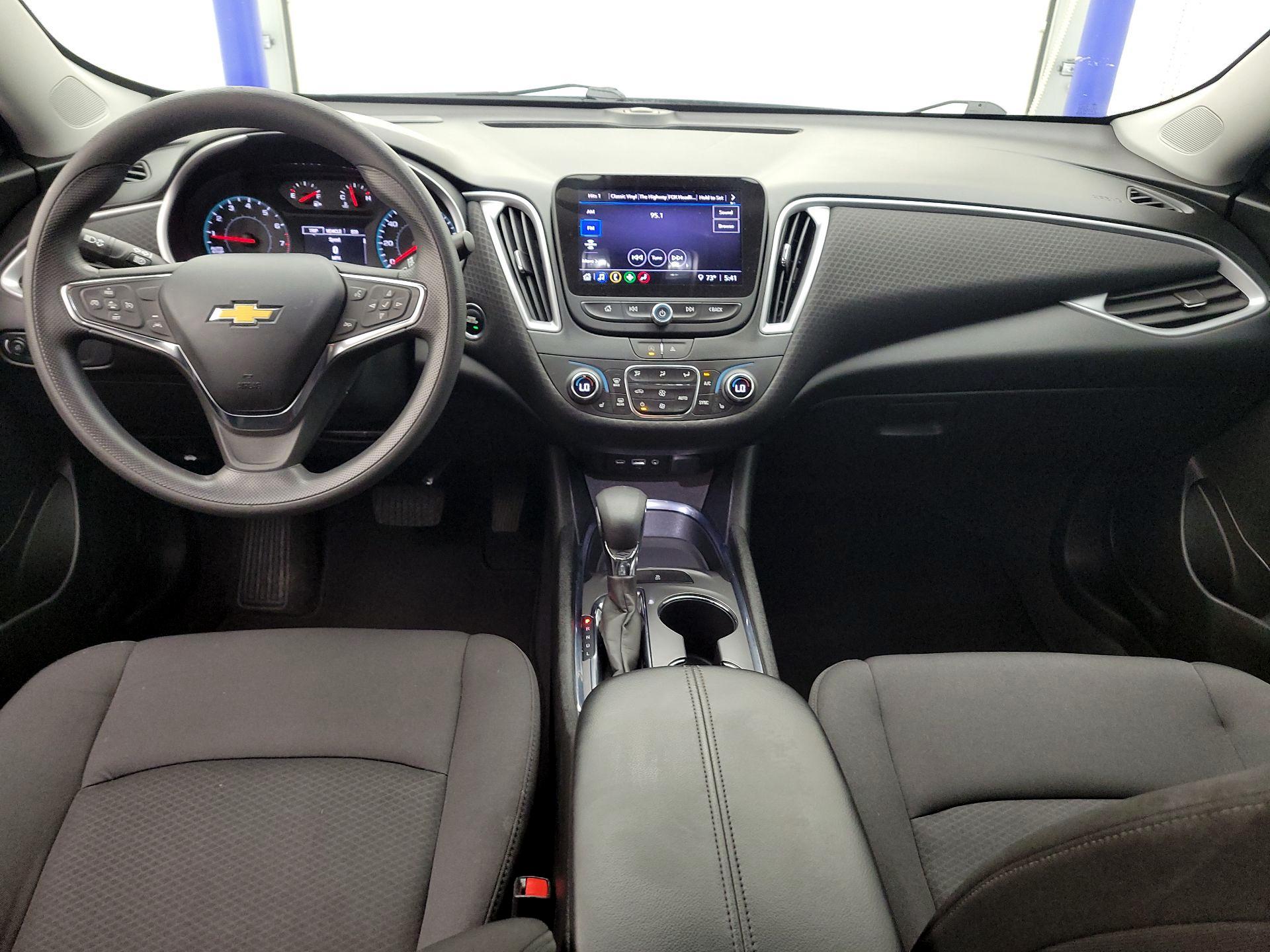 Thumbnail: 2023 Chevrolet Malibu - 9