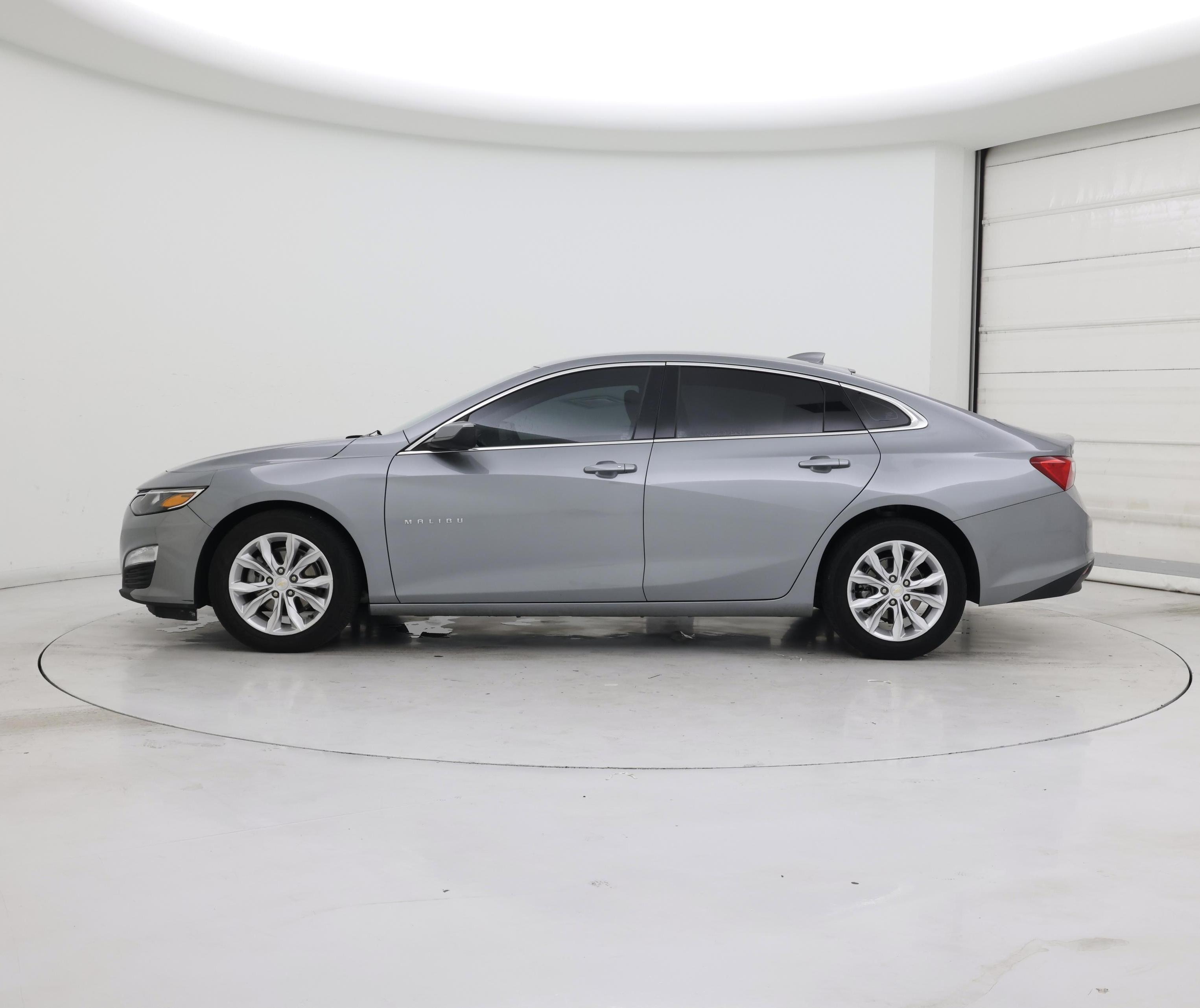 Thumbnail: 2023 Chevrolet Malibu - 3