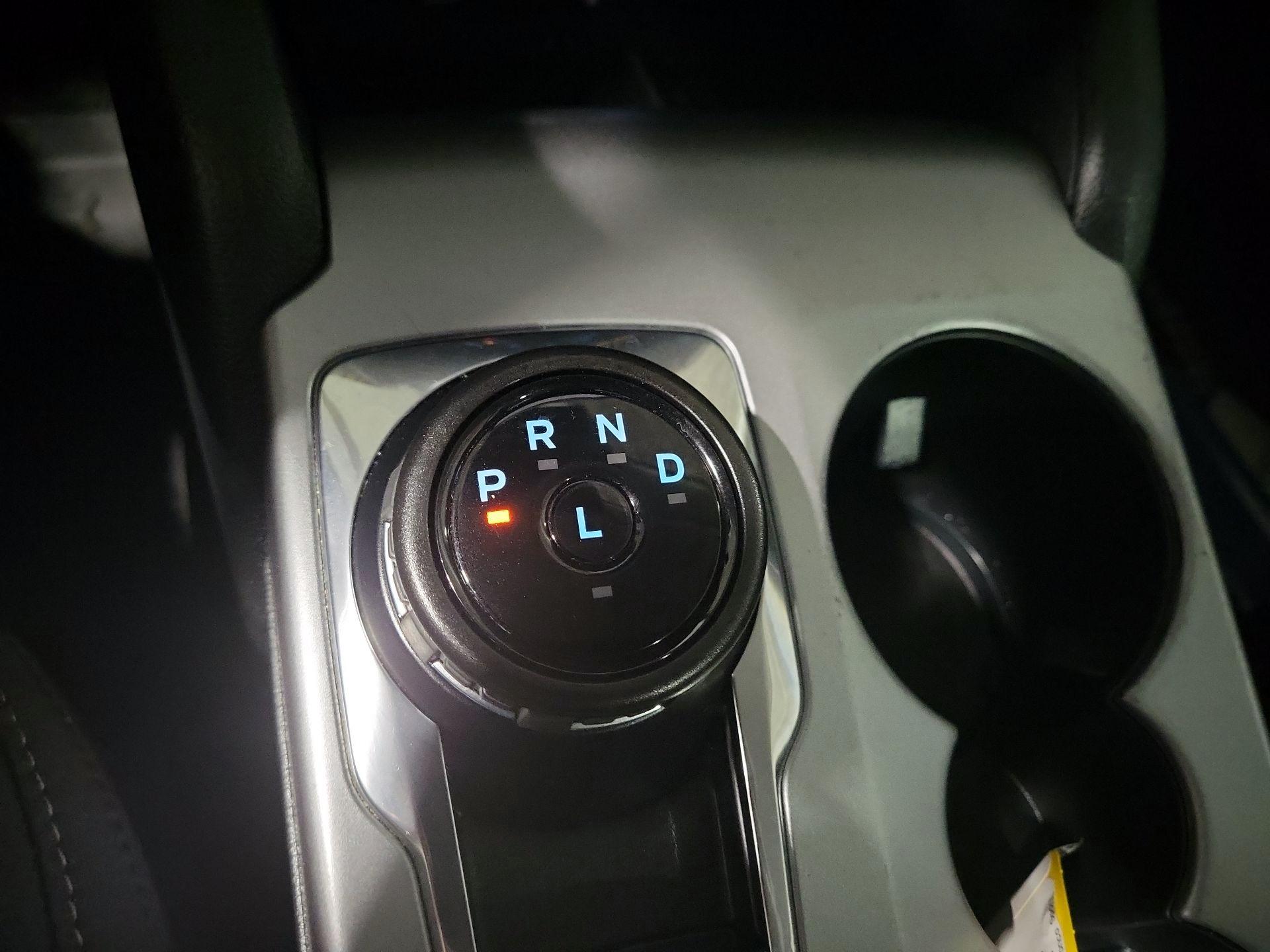 Thumbnail: 2020 Nissan Sentra - 18