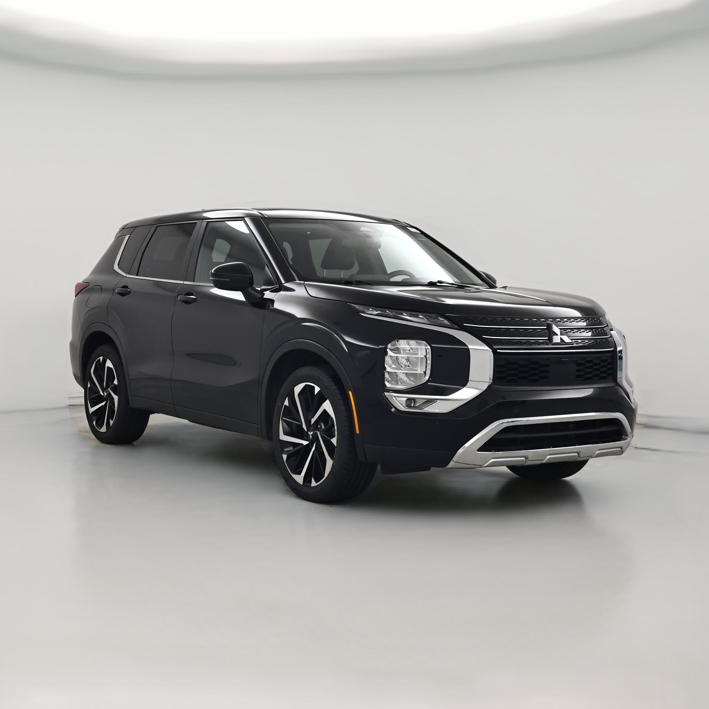 Thumbnail: 2024 Mitsubishi Outlander - 1