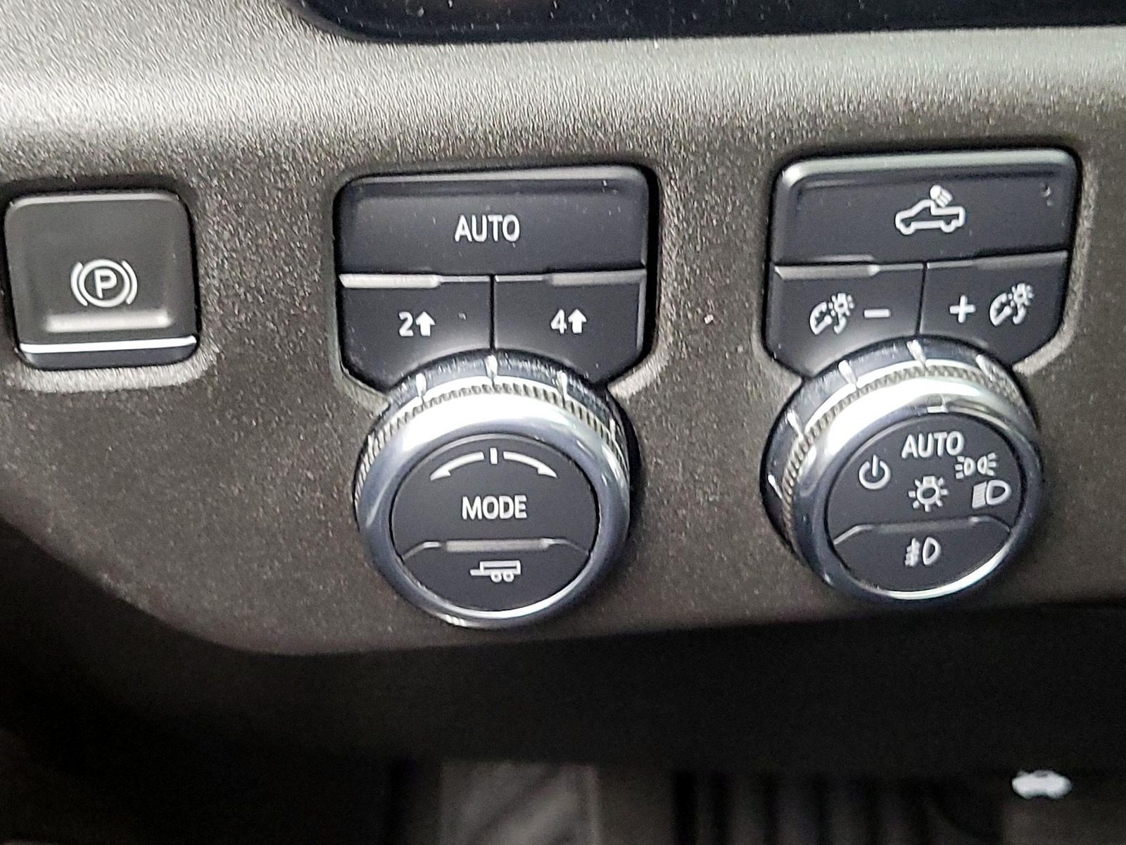 2024 GMC Sierra 1500 Elevation - Photo 14