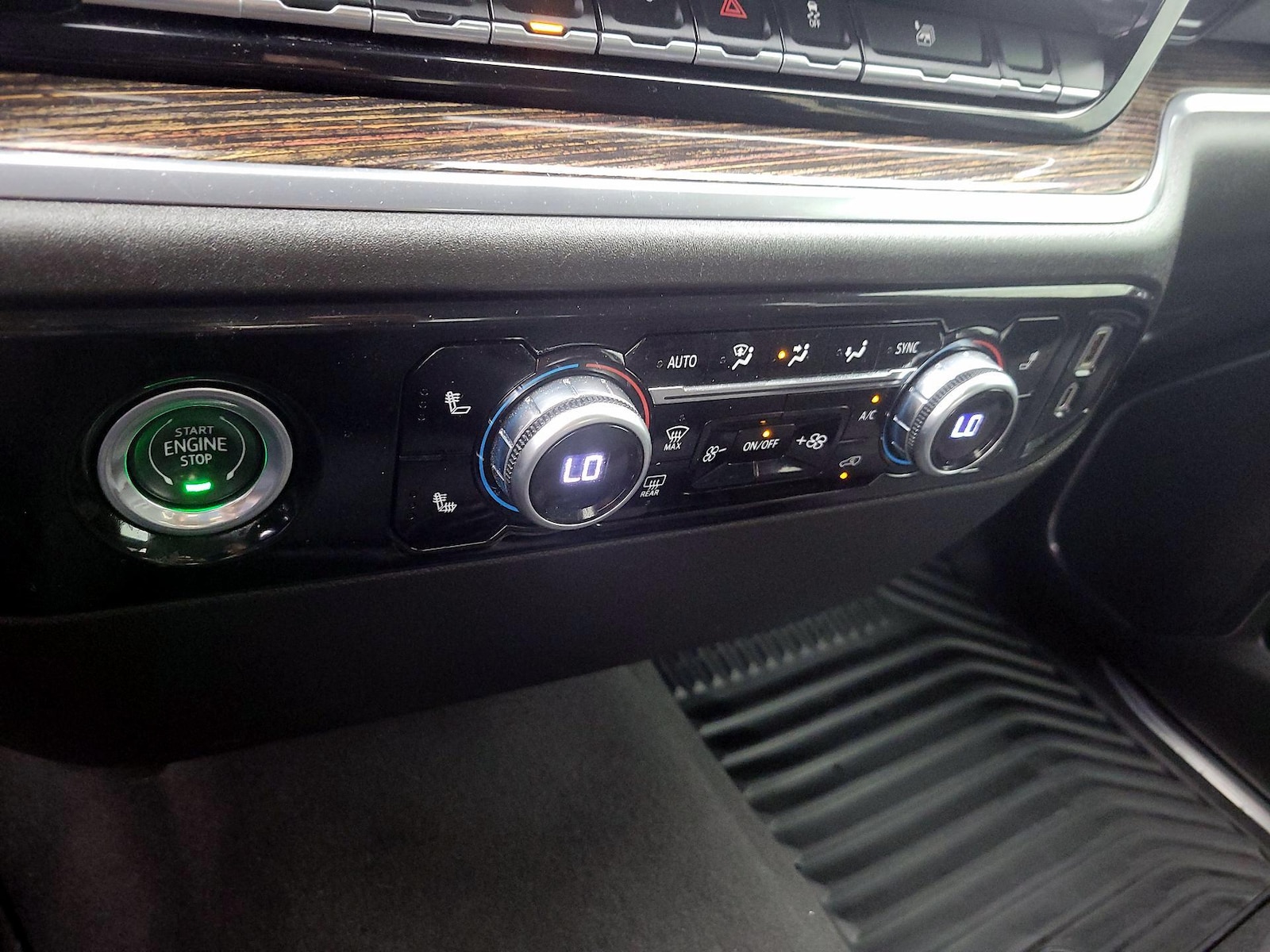 2024 GMC Sierra 1500 Elevation - Photo 18