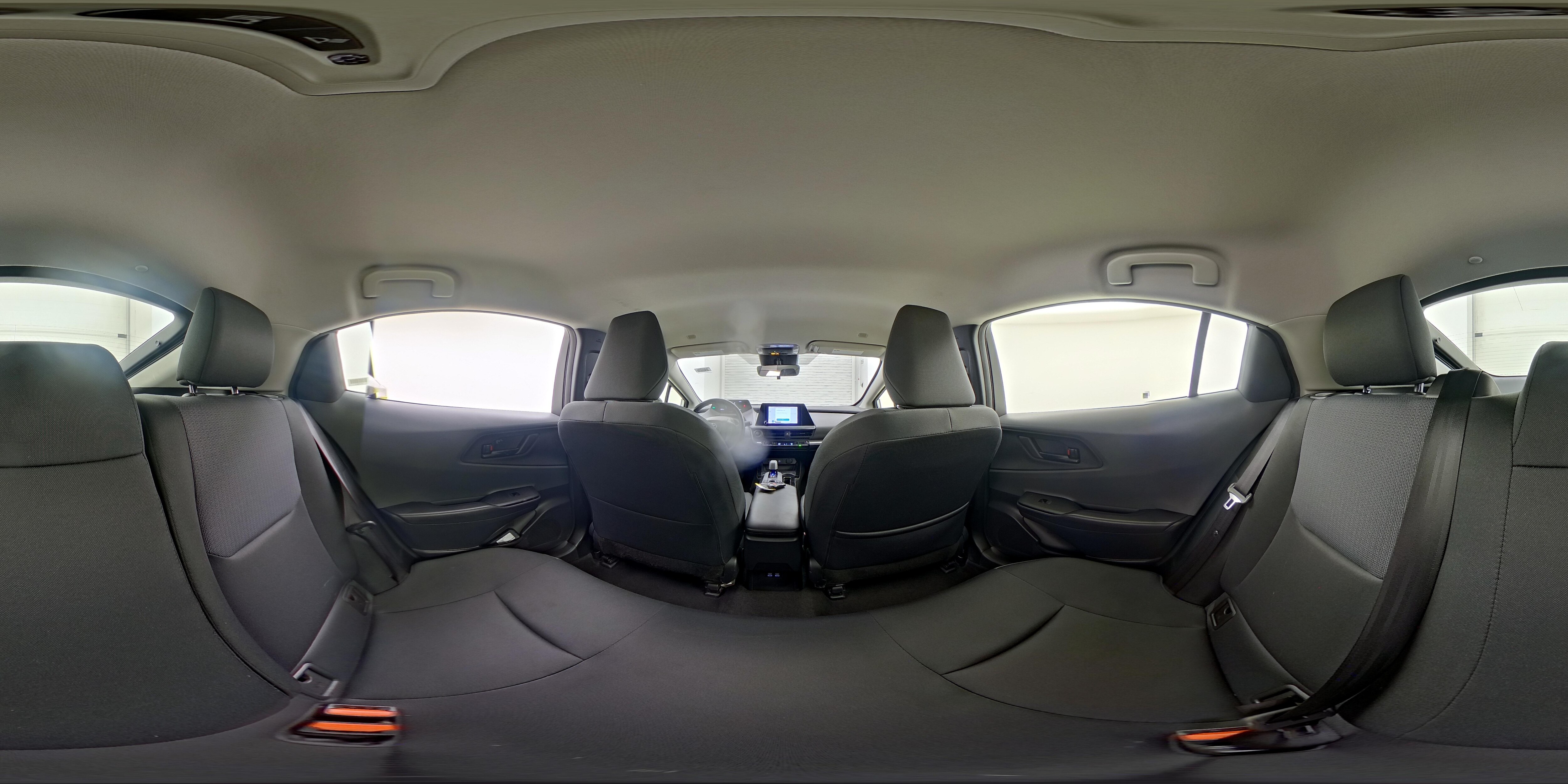 2024 Toyota Prius LE - Photo 26