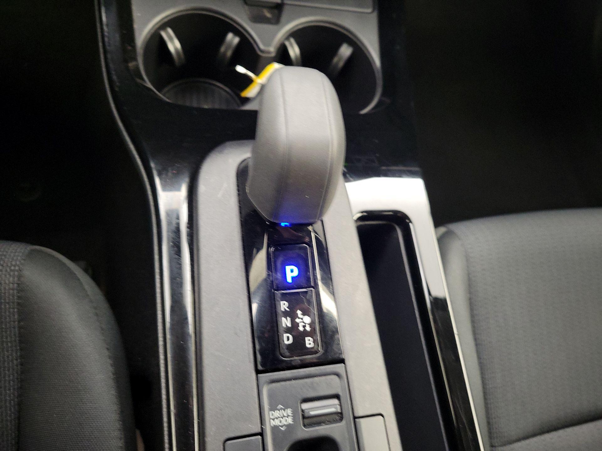 Thumbnail: 2024 Toyota Prius - 17