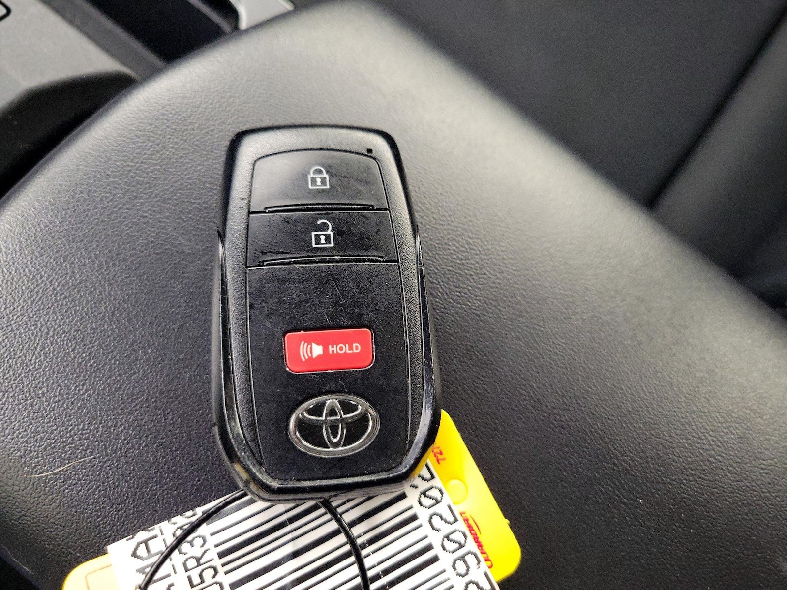 2024 Toyota Prius LE - Photo 24