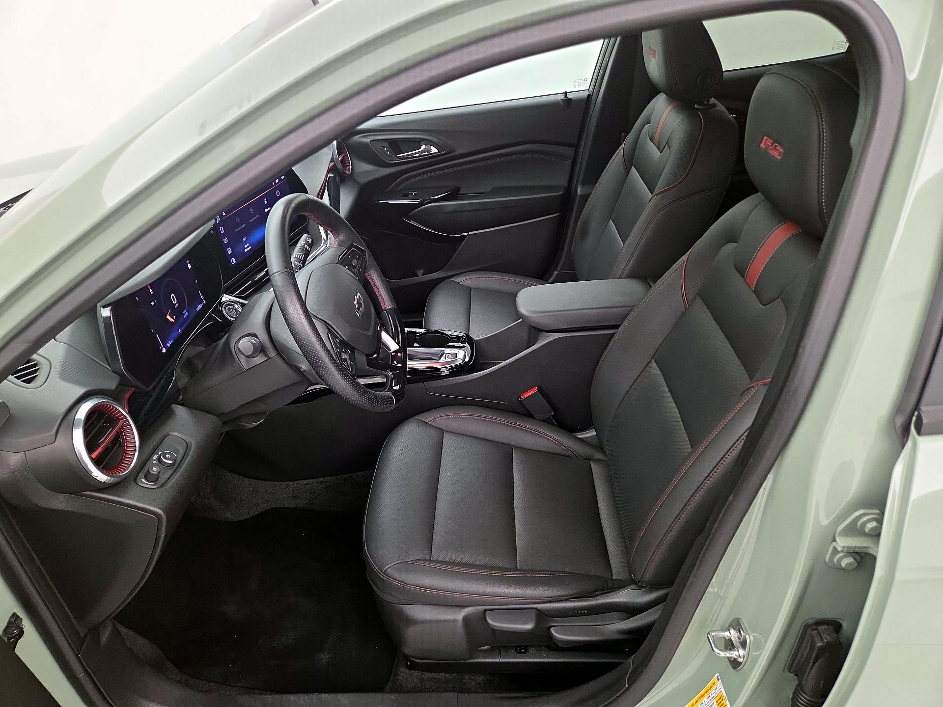 Thumbnail: 2024 Chevrolet Trax - 11