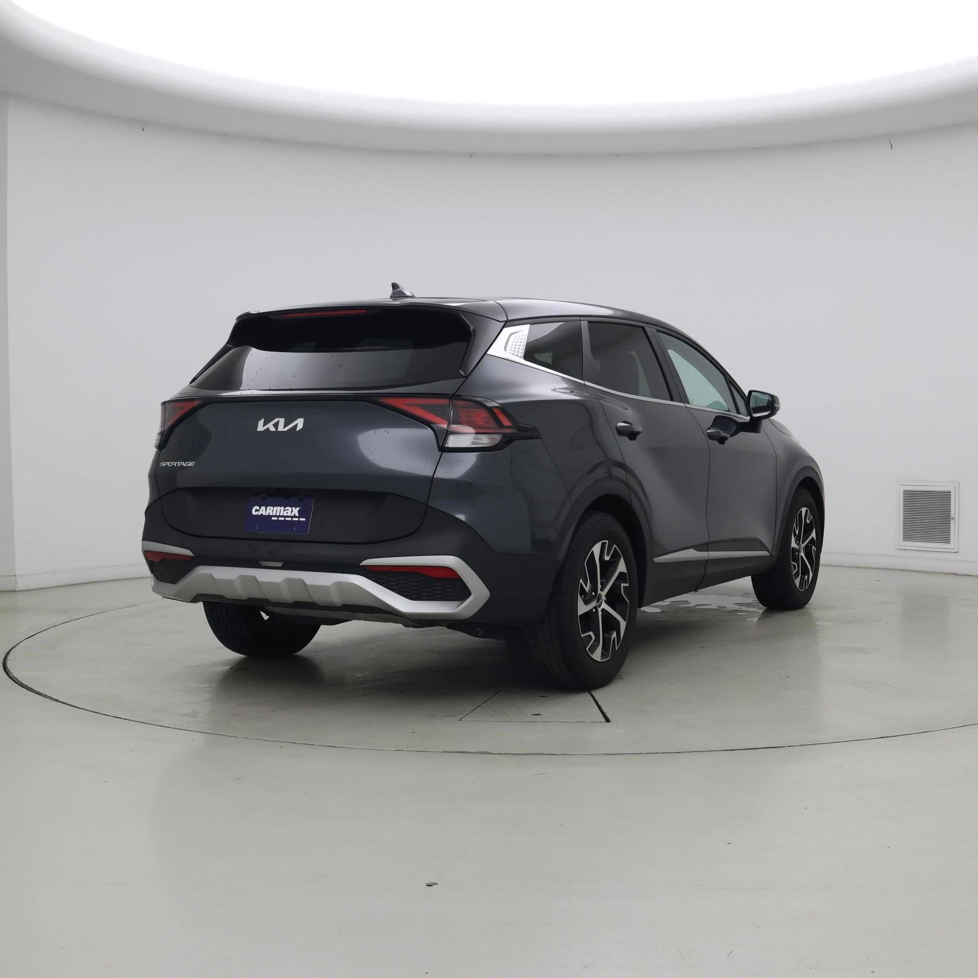 Thumbnail: 2023 Kia Sportage - 8