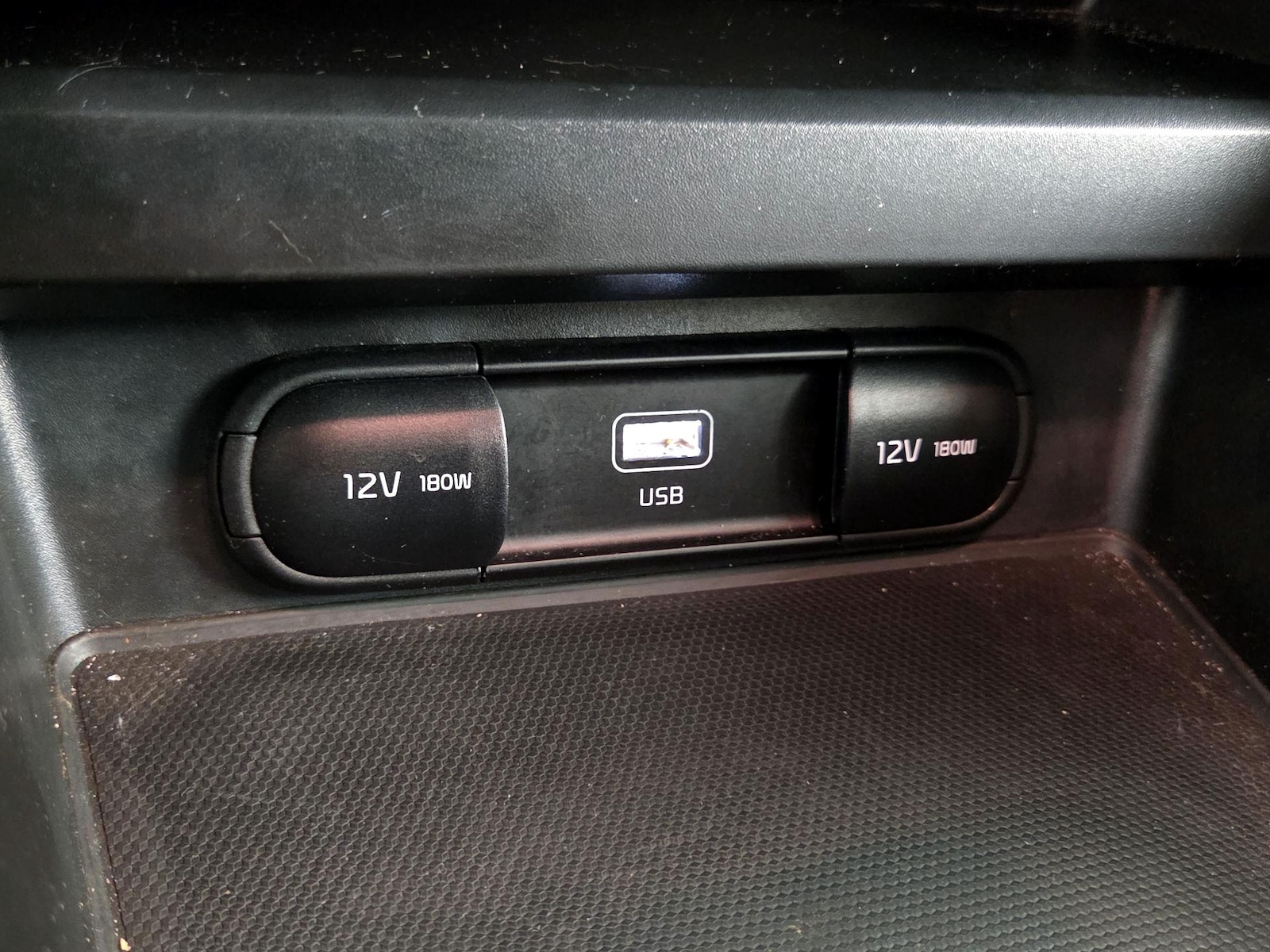 2025 Kia Soul LX - Photo 19