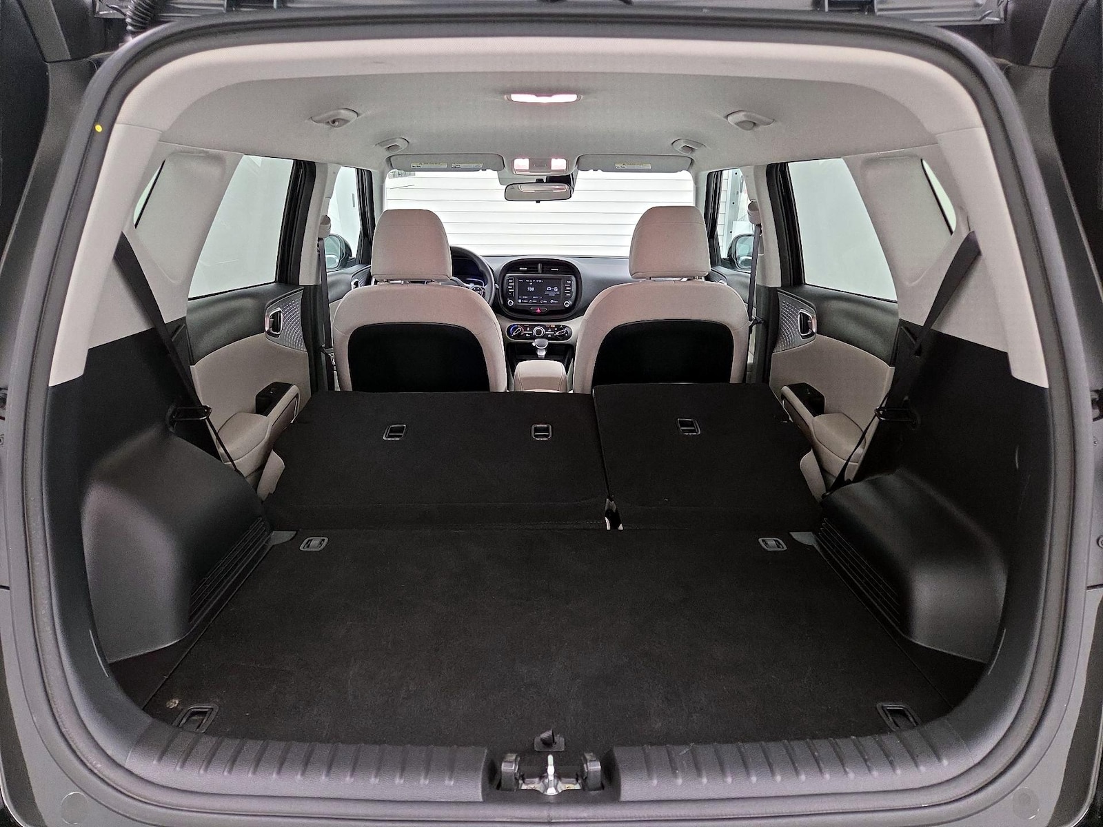 2025 Kia Soul LX - Photo 22