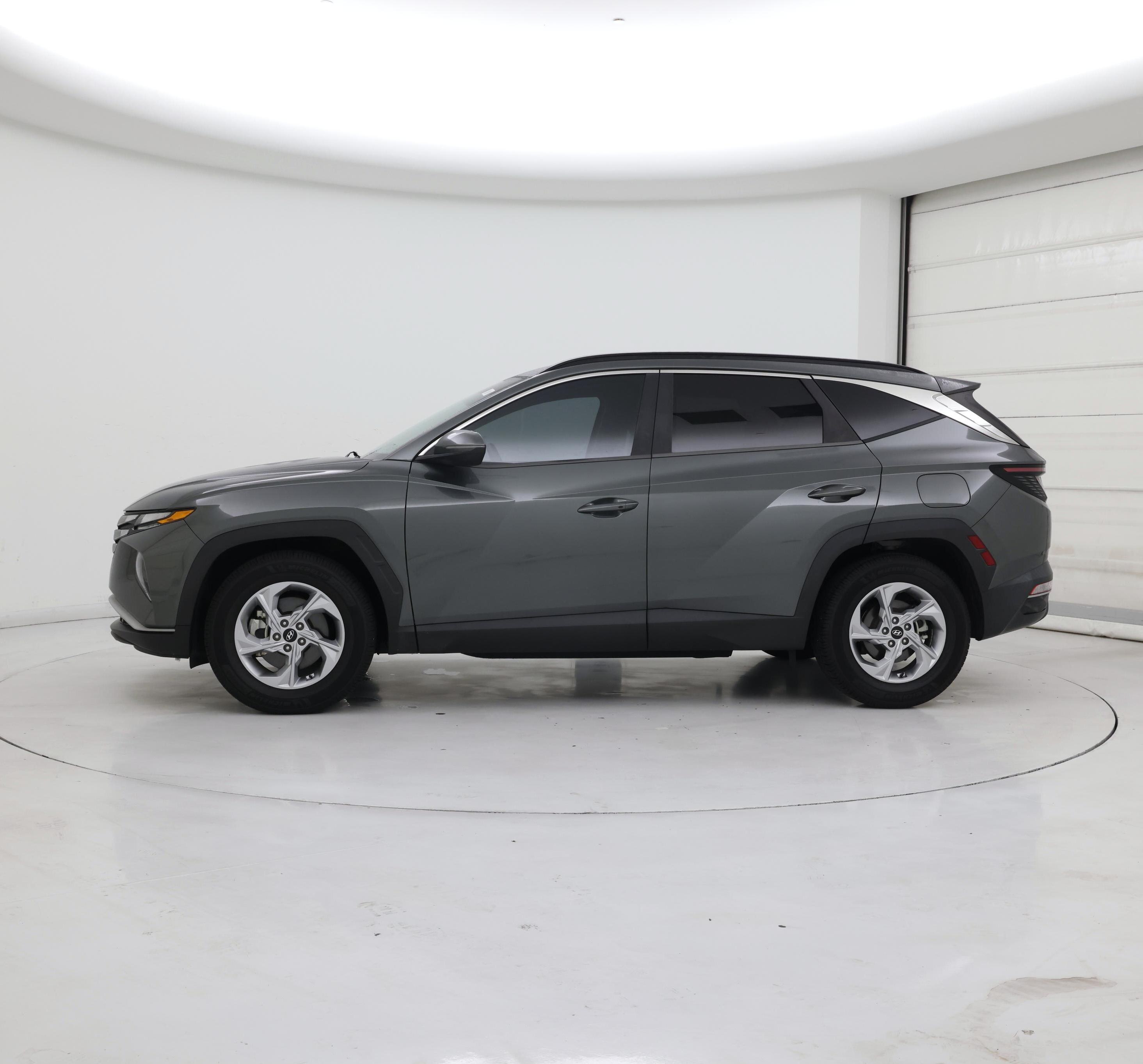 Thumbnail: 2022 Hyundai Tucson - 3