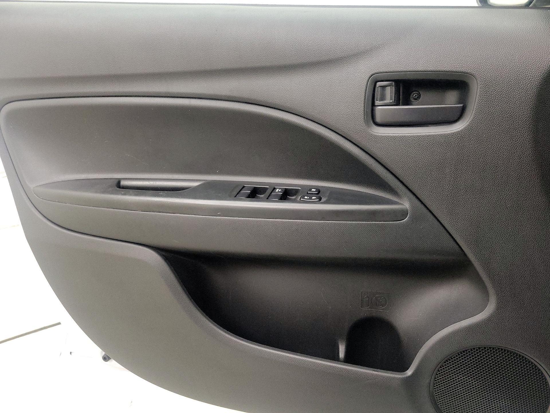 Thumbnail: 2022 Mitsubishi Mirage G4 - 12