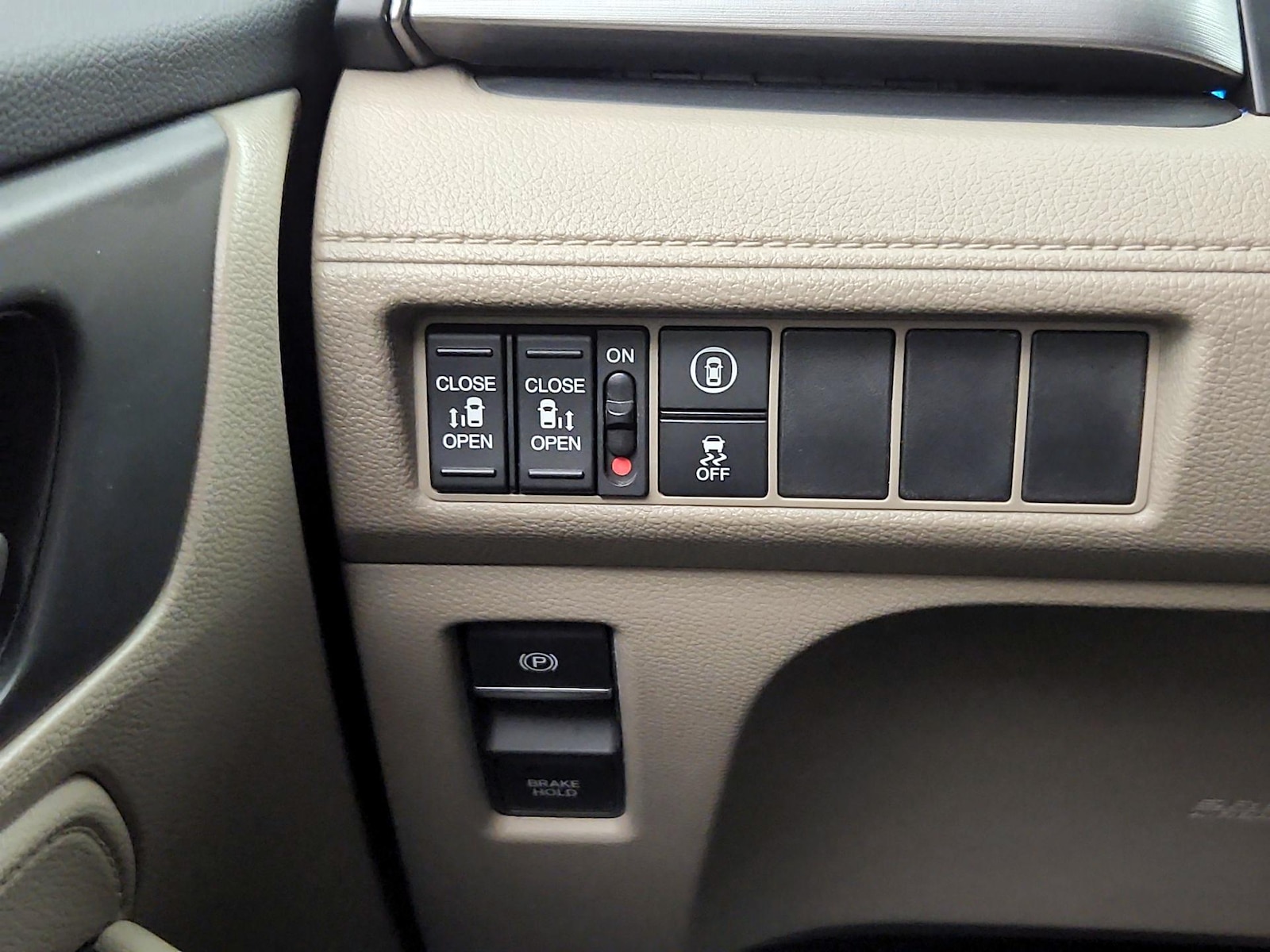 2024 Honda Odyssey EX - Photo 14
