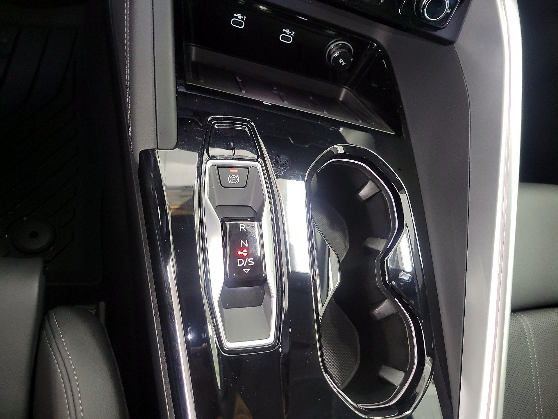 Thumbnail: 2025 Audi Q5 - 17