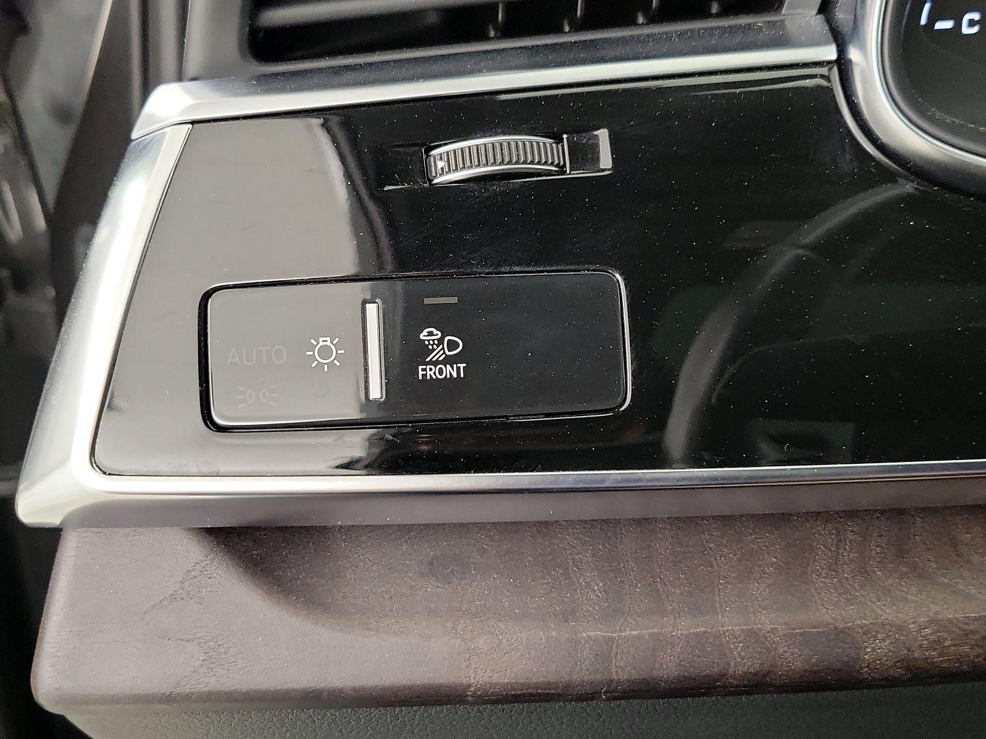 Thumbnail: 2021 Audi Q7 - 13