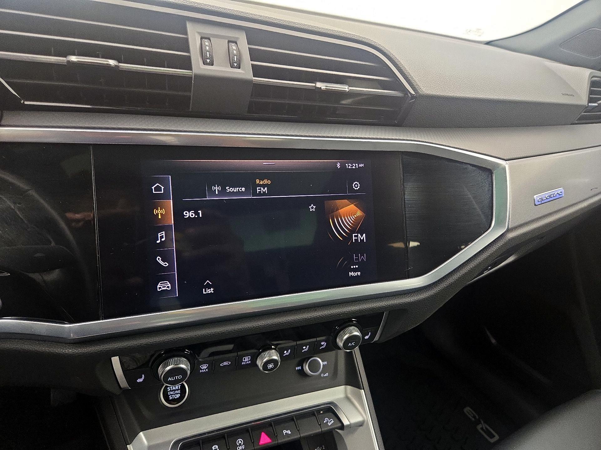 Thumbnail: 2021 Audi Q3 - 15