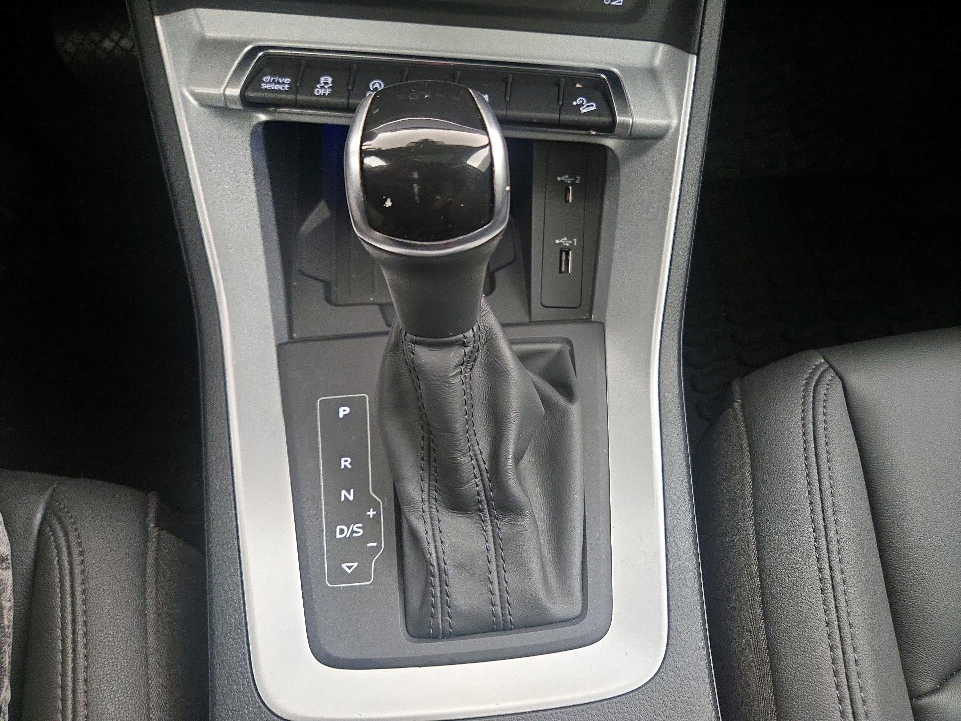 Thumbnail: 2021 Audi Q3 - 17